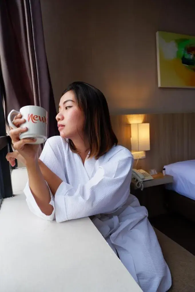 People, Bed in News Hotel Waru Sidoarjo People, Bed in News Hotel Waru Sidoarjo