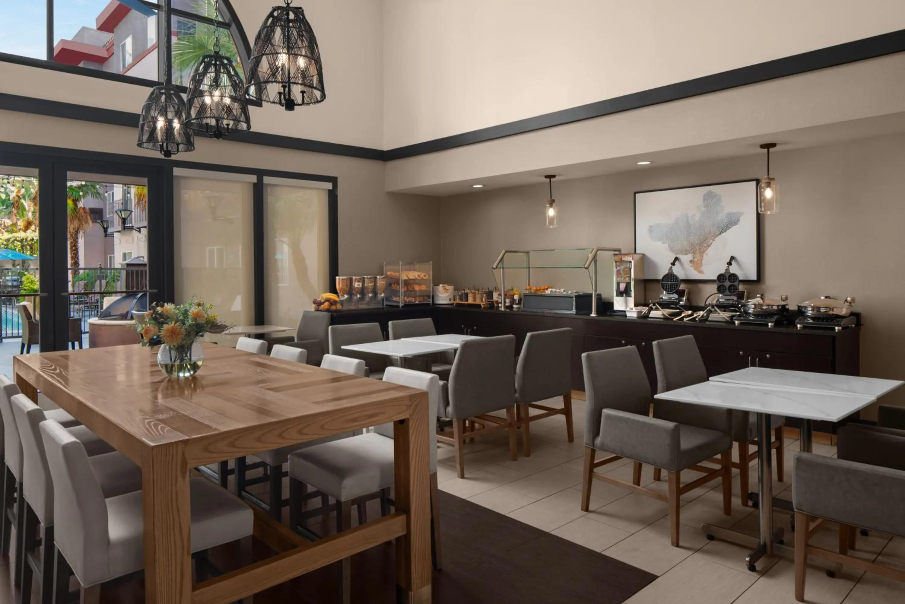 Buffet breakfast in Residence Inn by Marriott San Diego Downtown