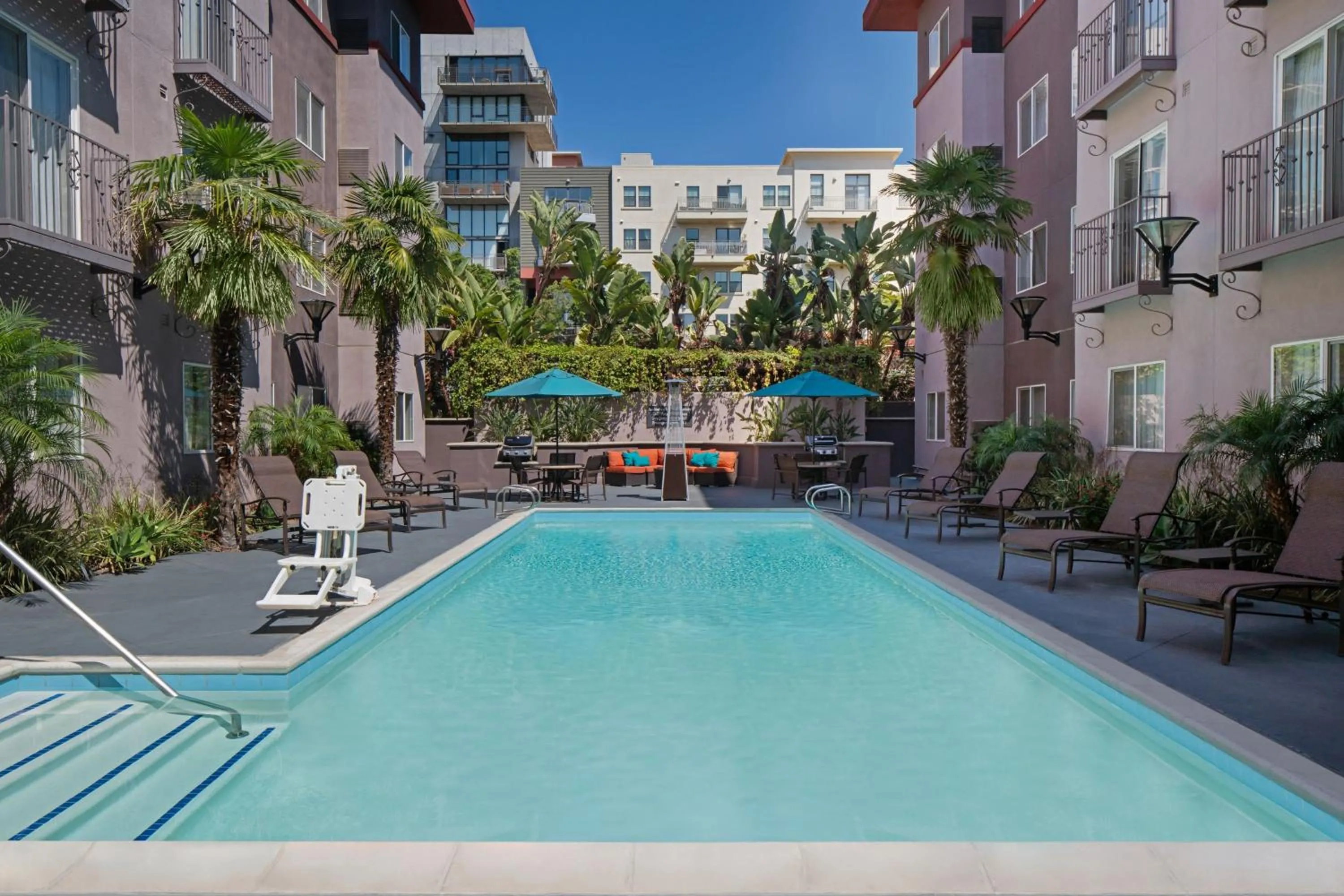 Swimming pool in Residence Inn by Marriott San Diego Downtown
