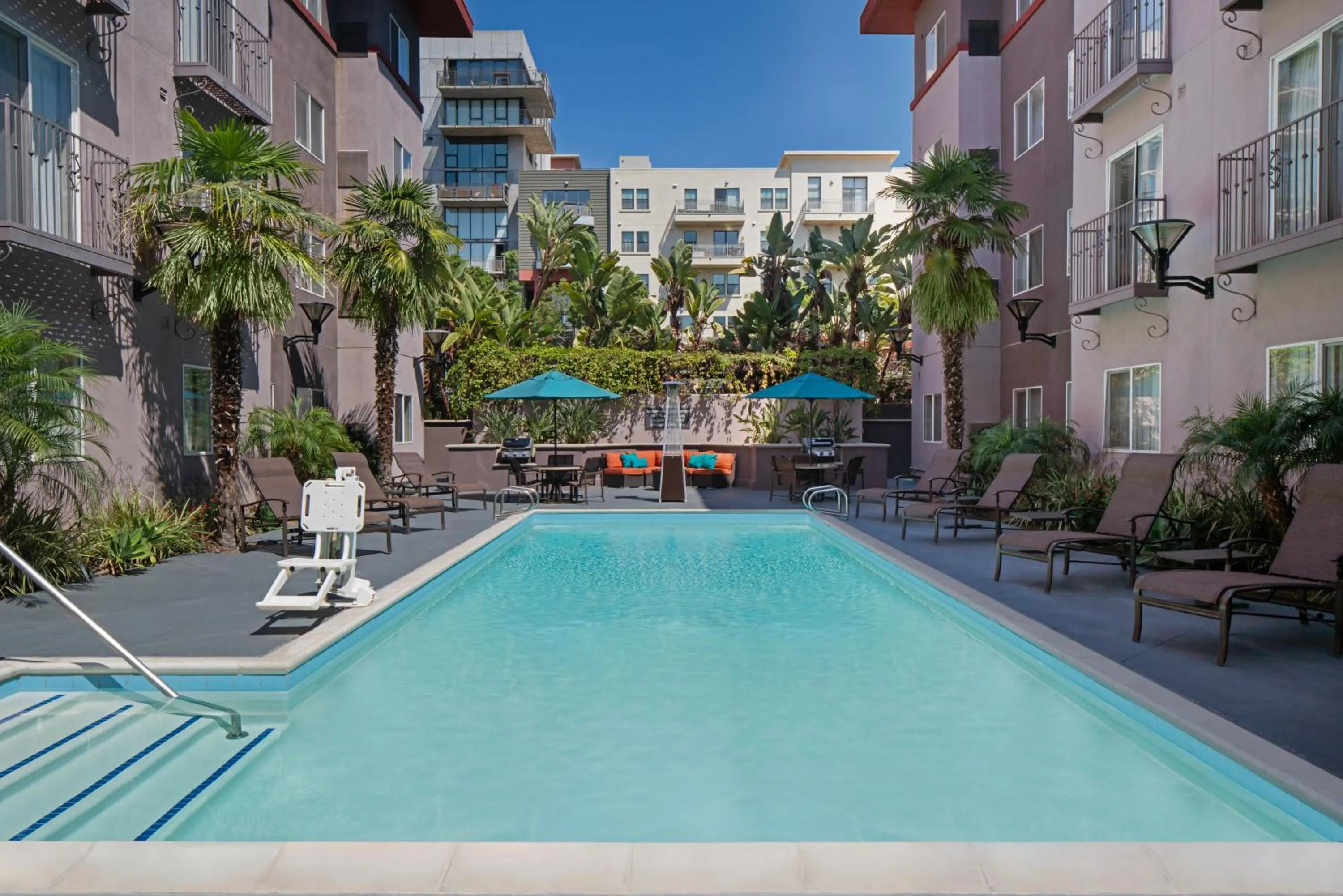 Swimming pool in Residence Inn by Marriott San Diego Downtown