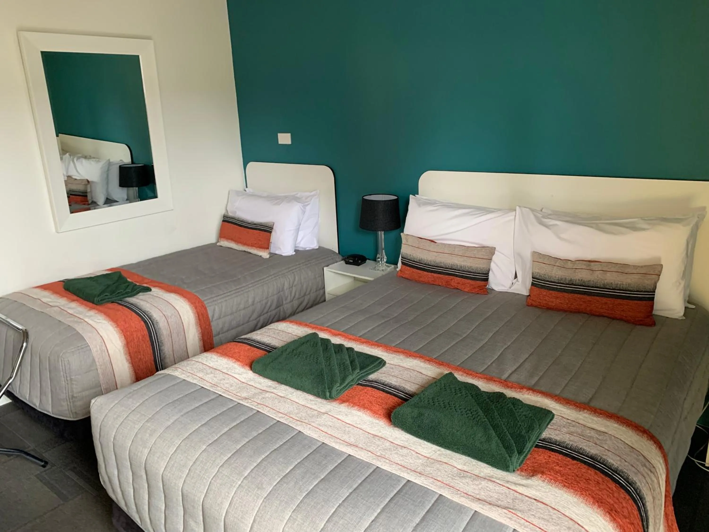 Bed in Mariner Motel