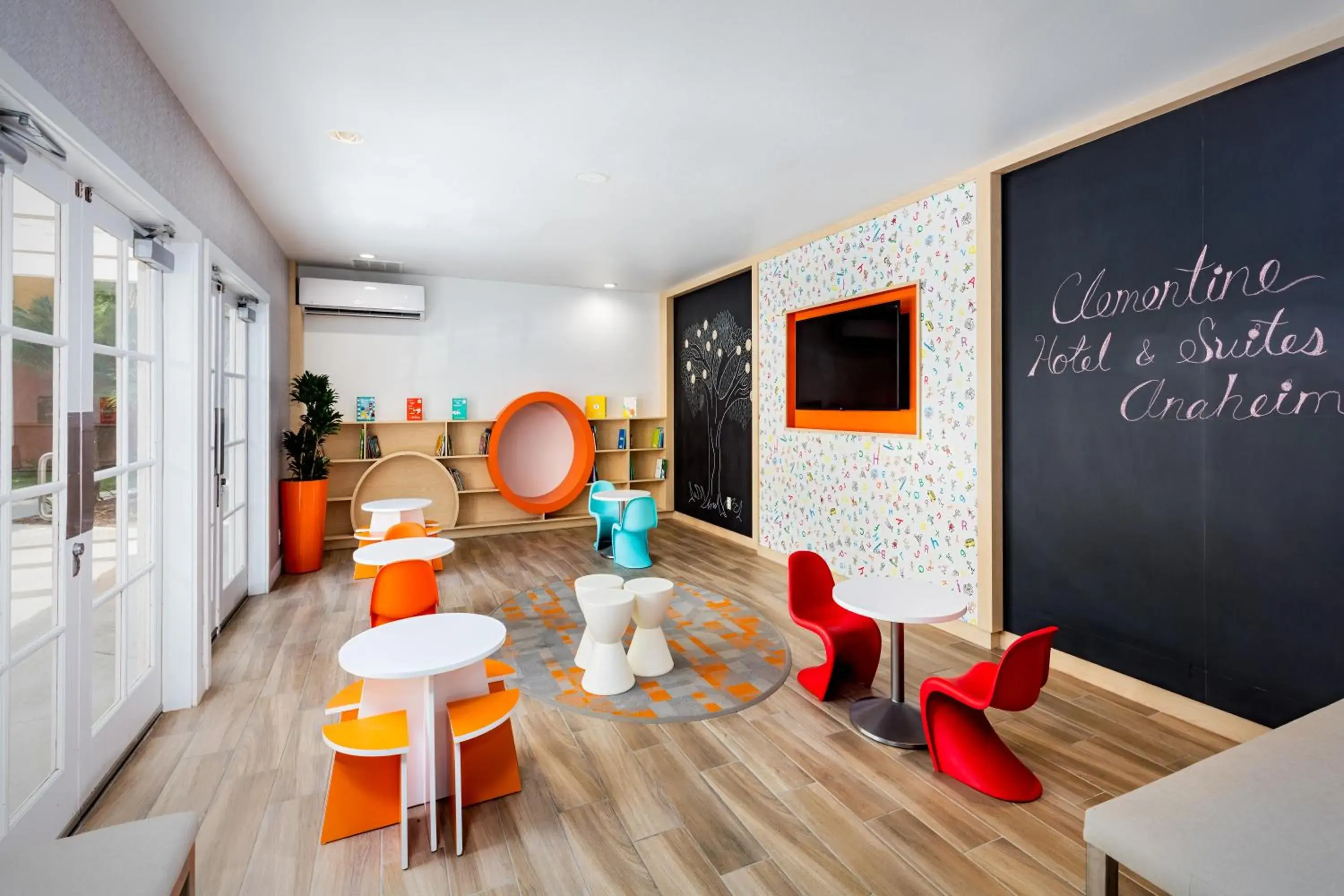 Lobby or reception in Clementine Hotel & Suites Anaheim Lobby or reception in Clementine Hotel & Suites Anaheim