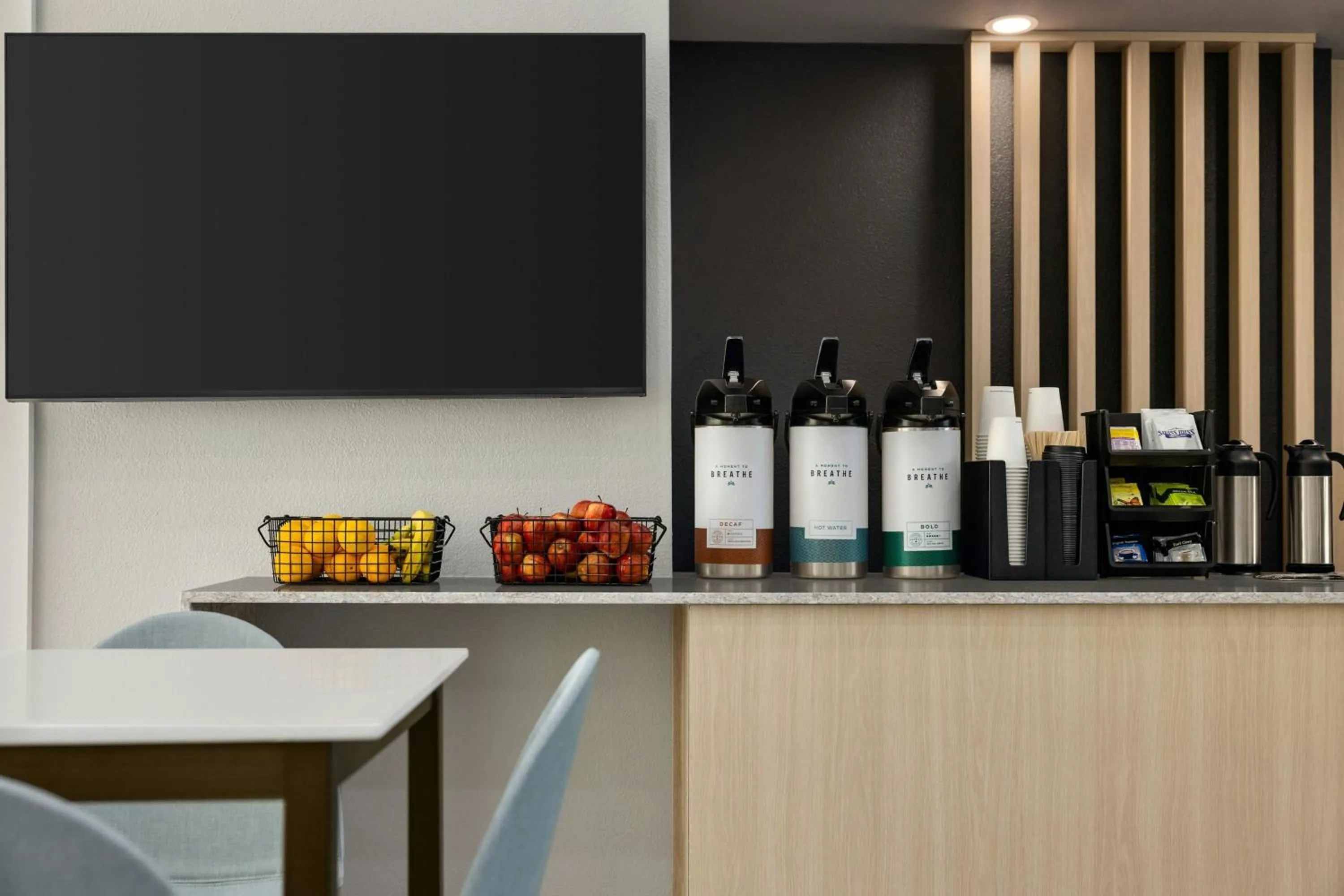 Lobby or reception in TownePlace Suites by Marriott Anaheim Maingate Near Angel Stadium