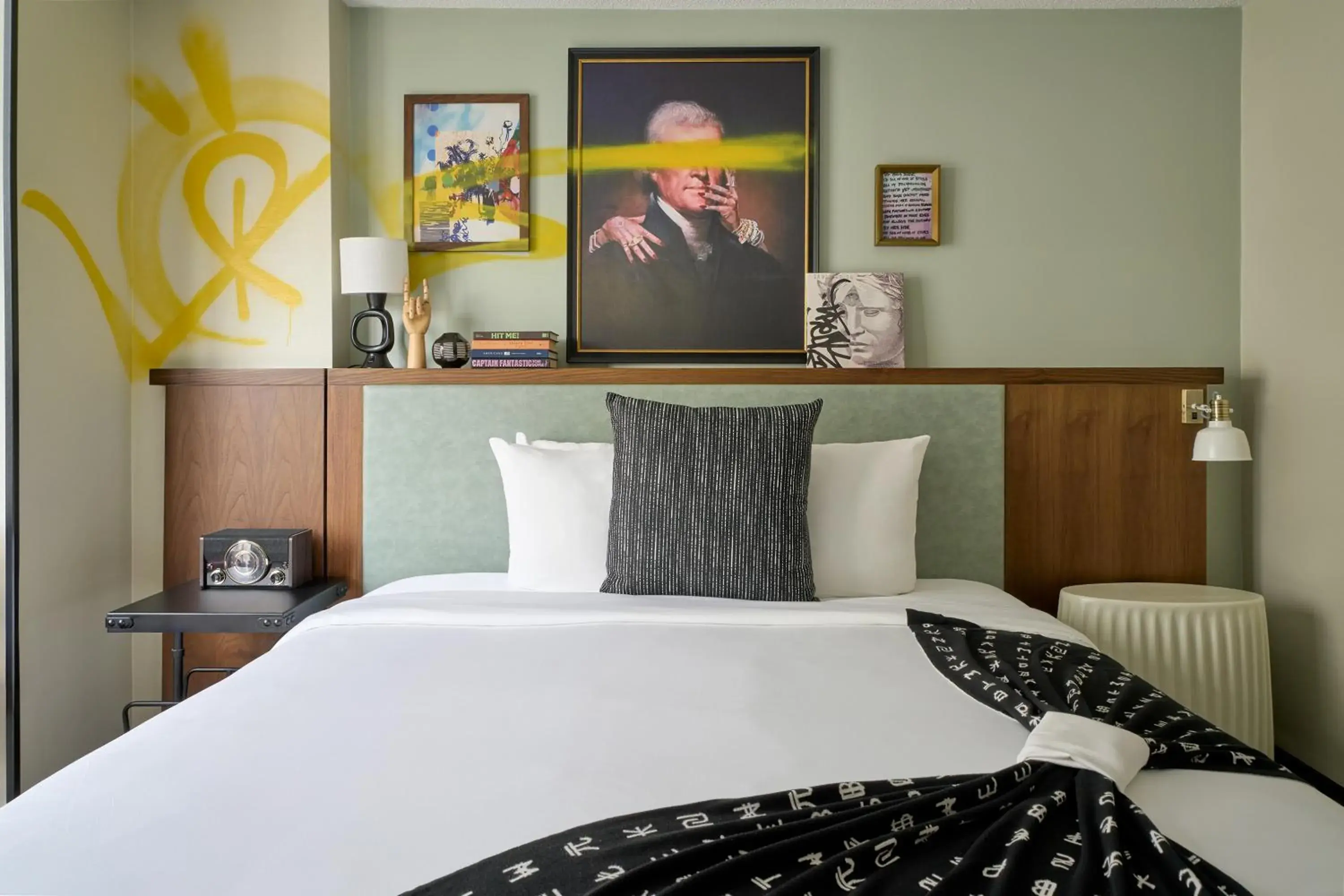 Superior King Room in Generator Hotel Washington DC Superior King Room in Generator Hotel Washington DC