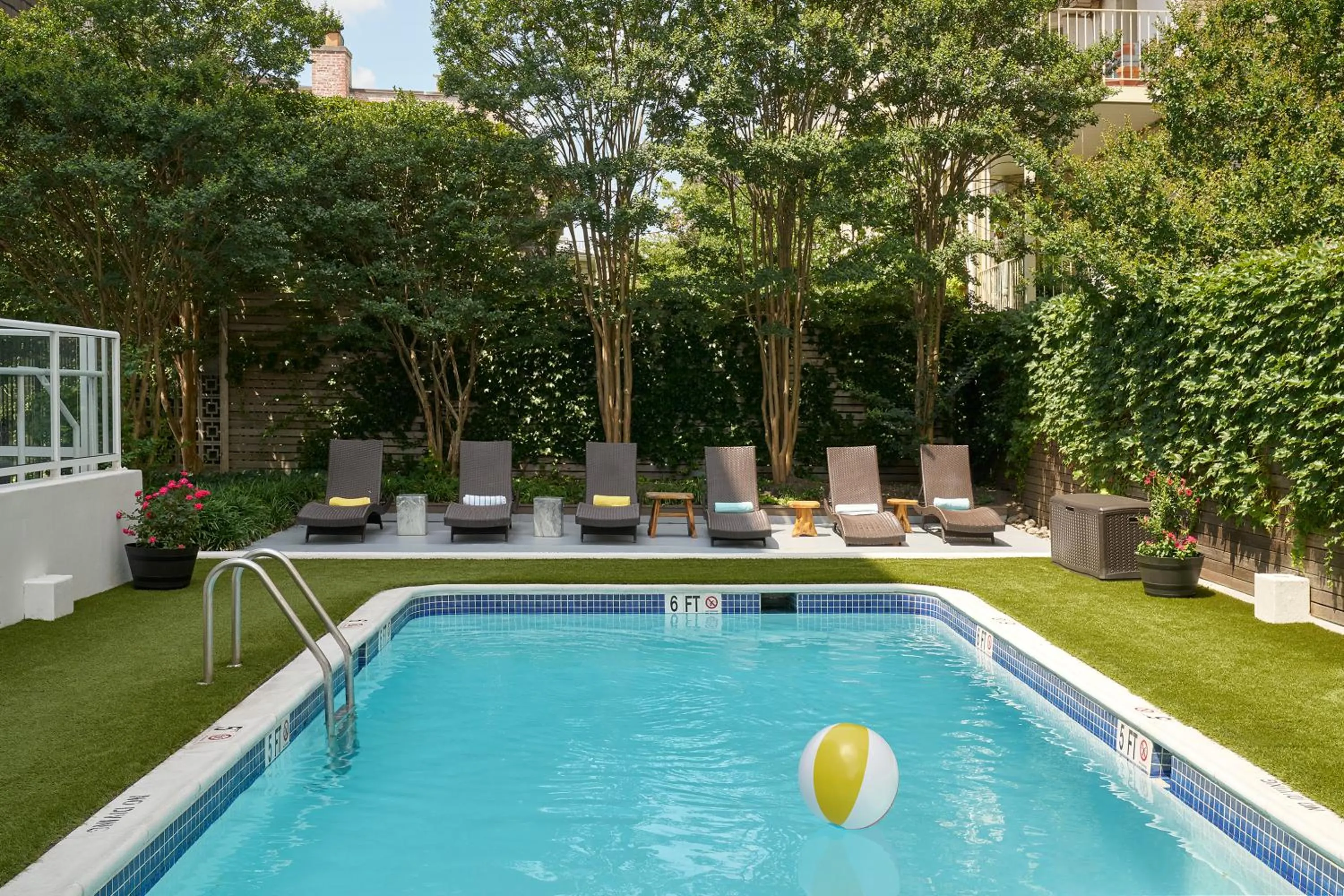 Pool view in Generator Hotel Washington DC