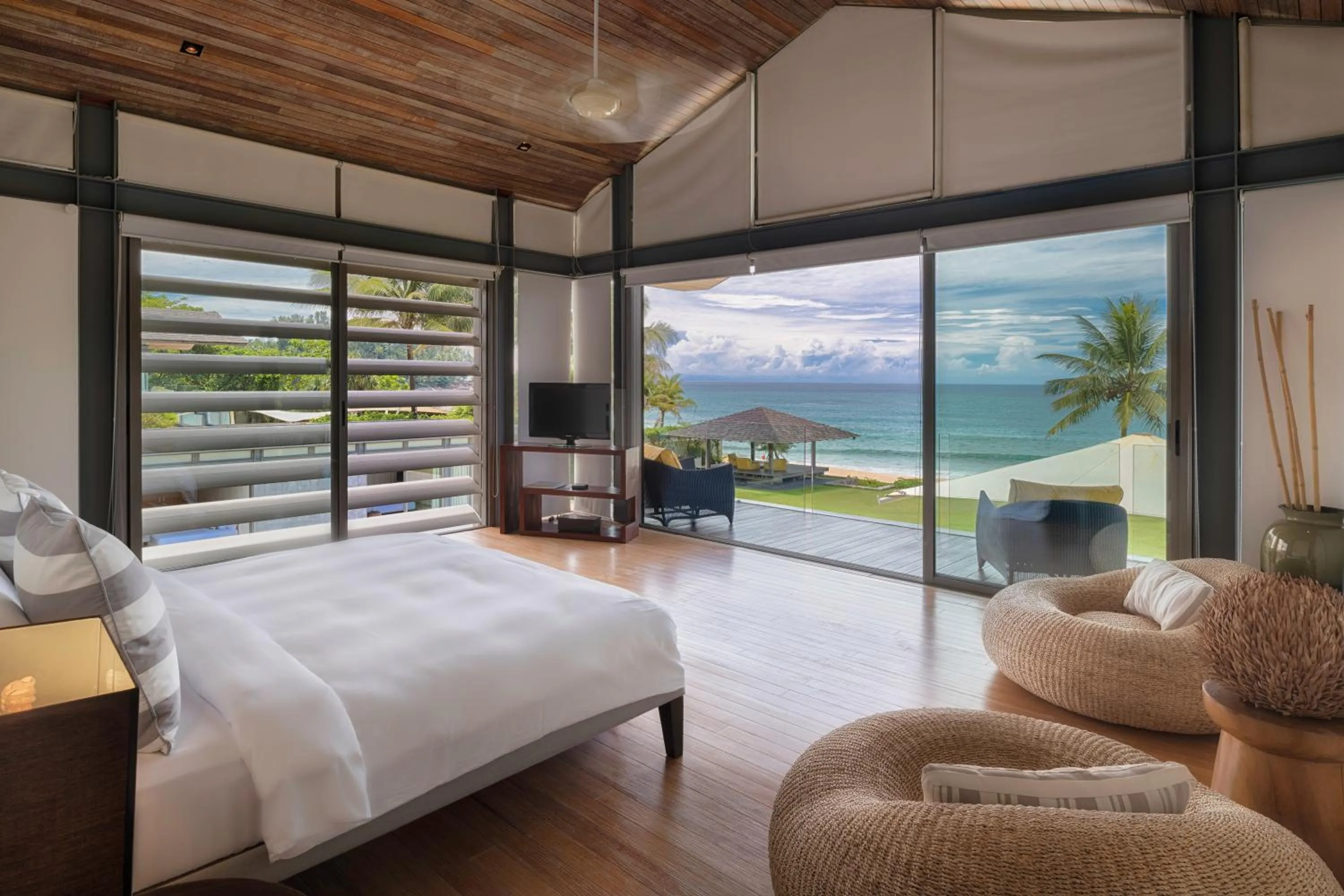 TV and multimedia in Sava Beach Villas