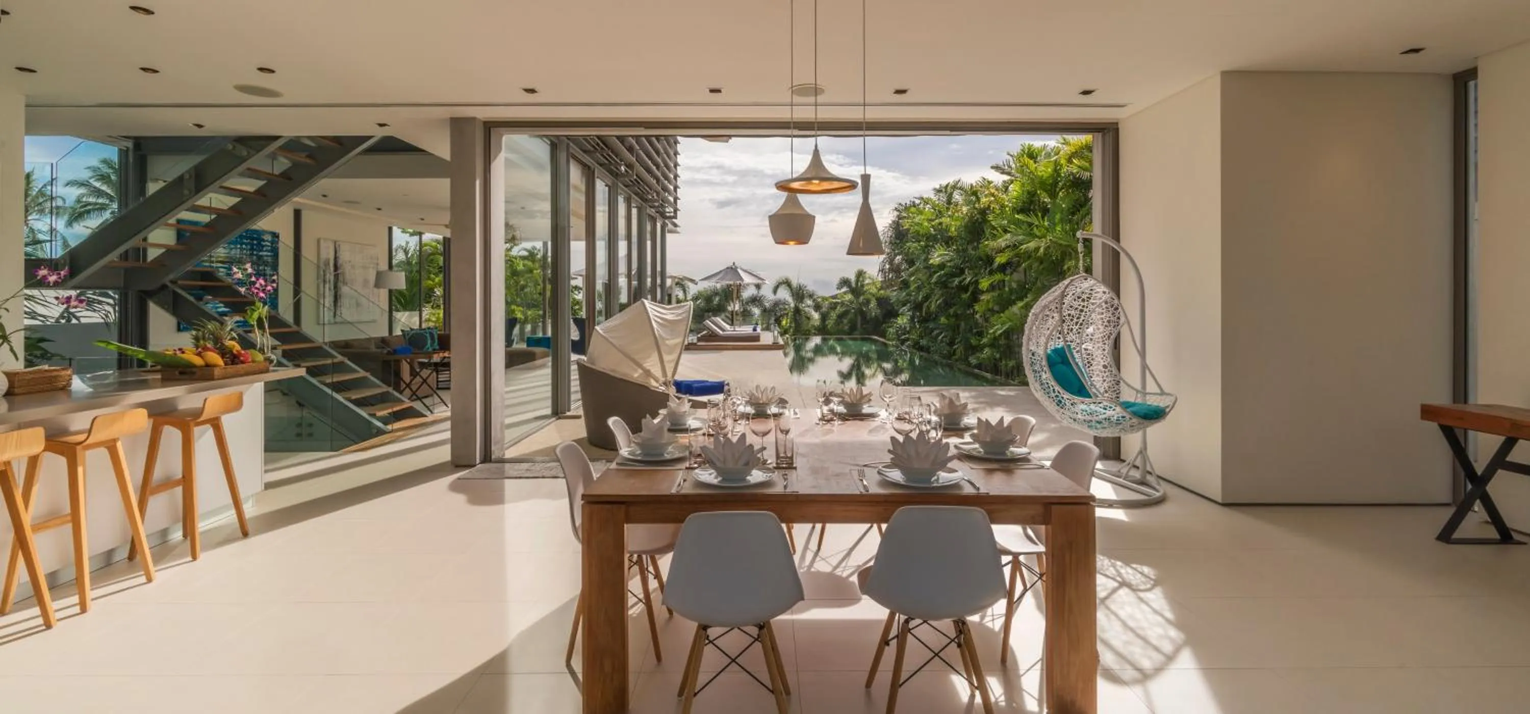Dining area in Sava Beach Villas