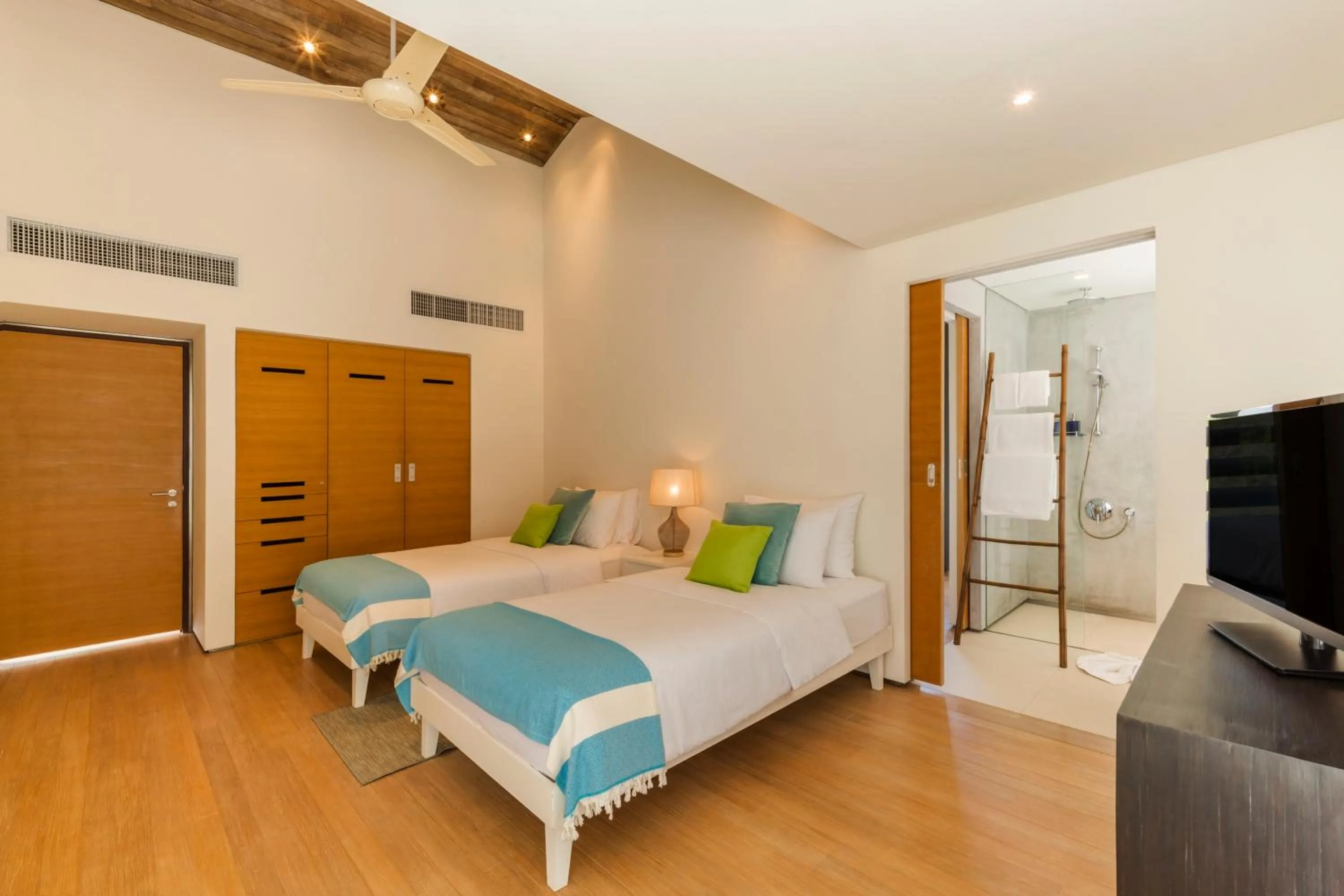 Bed in Sava Beach Villas