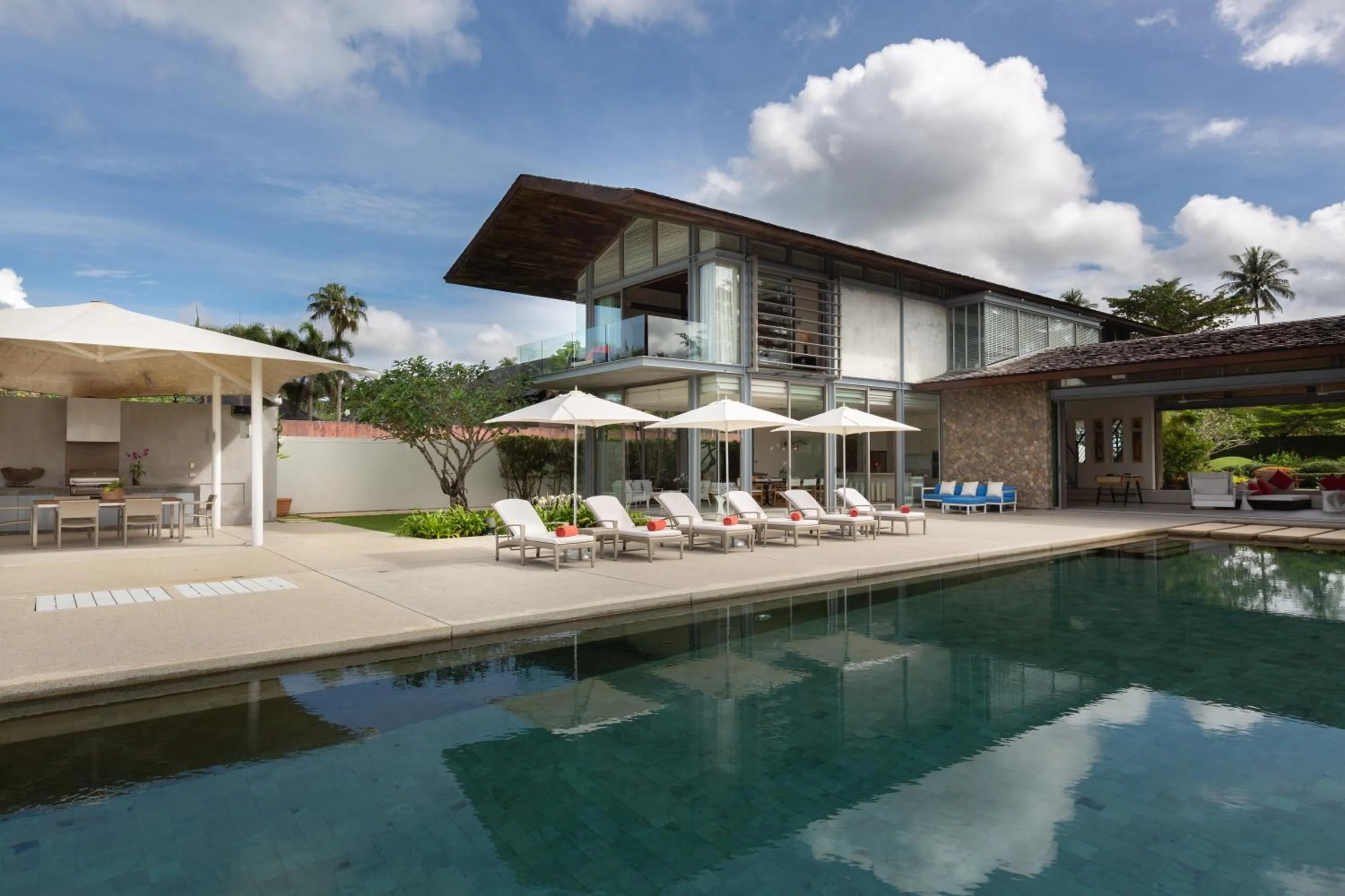 Day in Sava Beach Villas