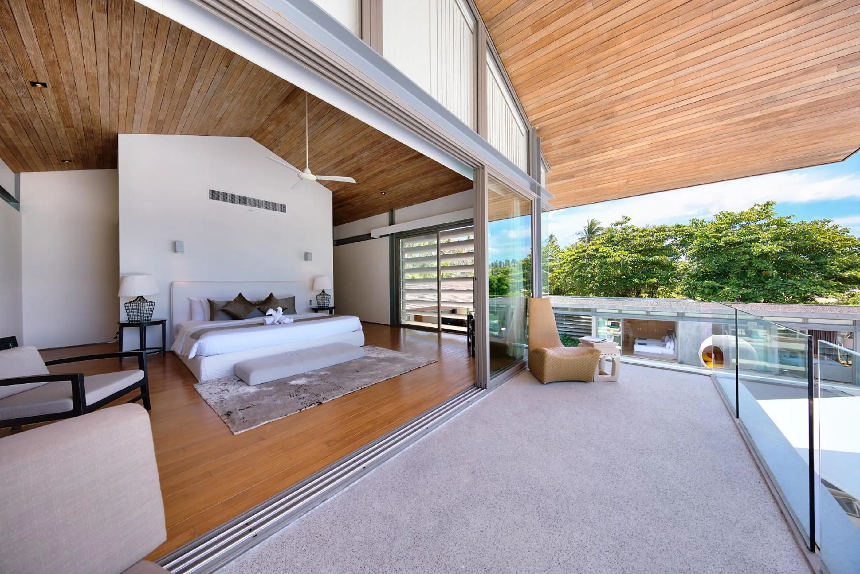 Bed in Sava Beach Villas