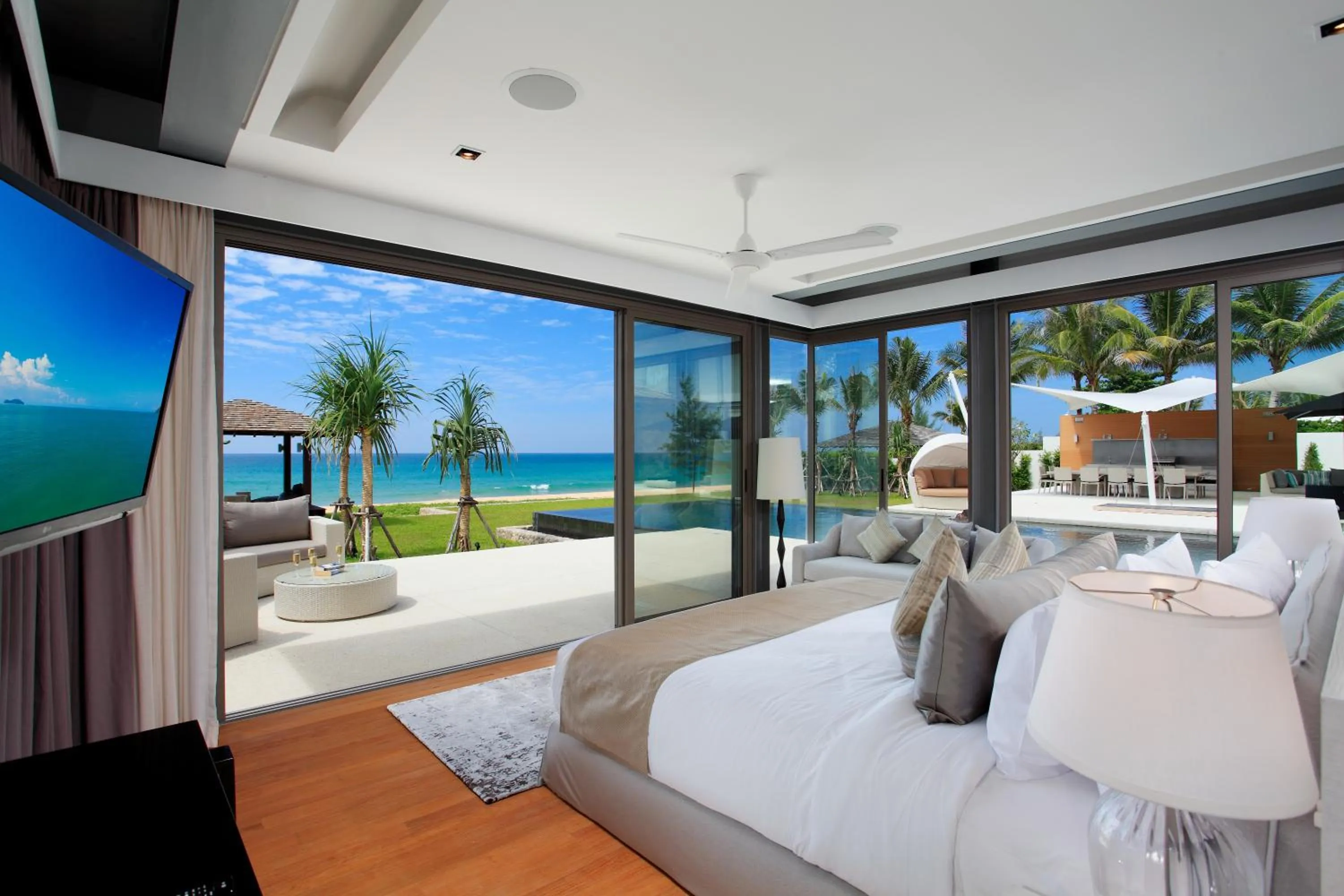 TV and multimedia in Sava Beach Villas