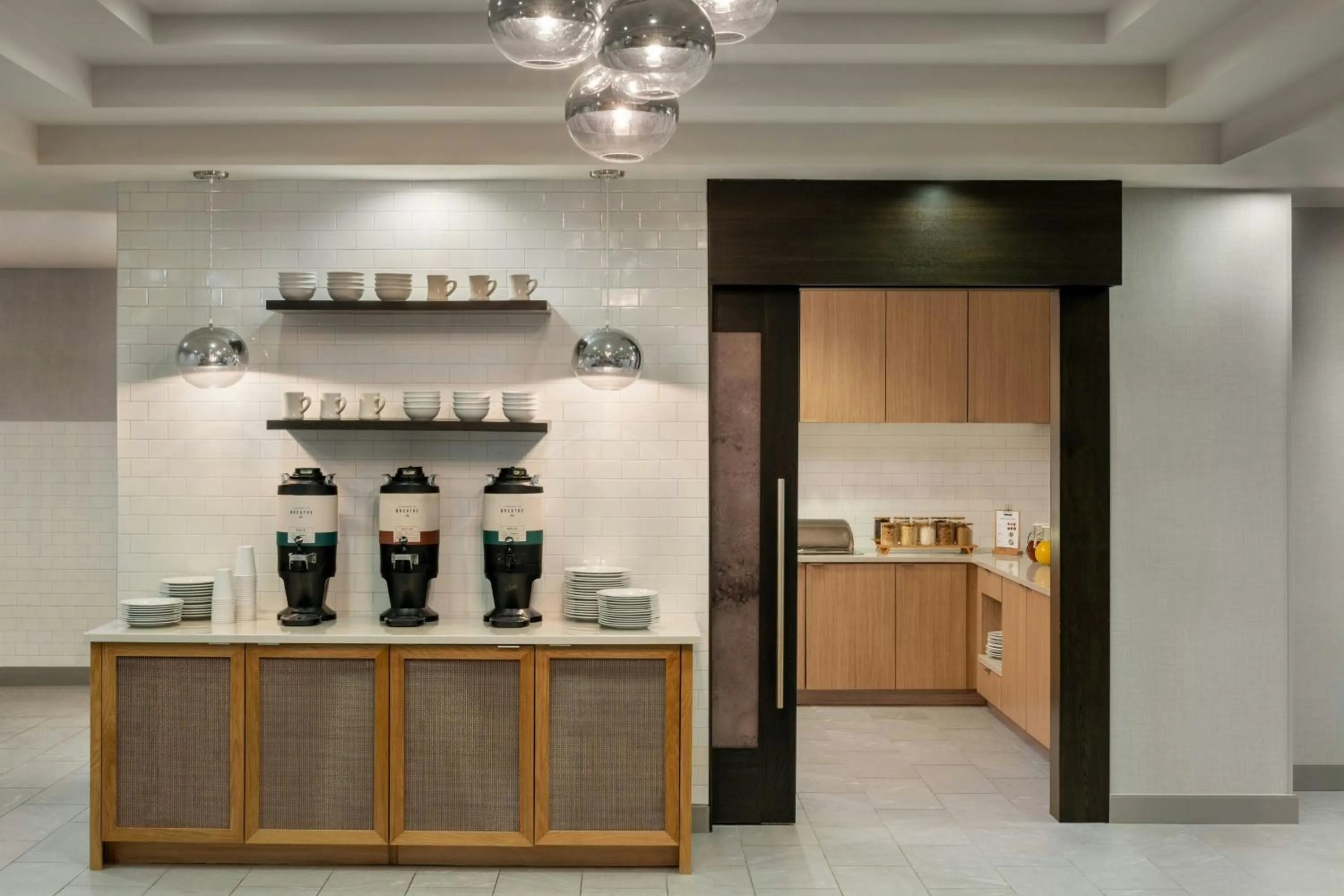 Breakfast in Residence Inn Washington, DC / Dupont Circle