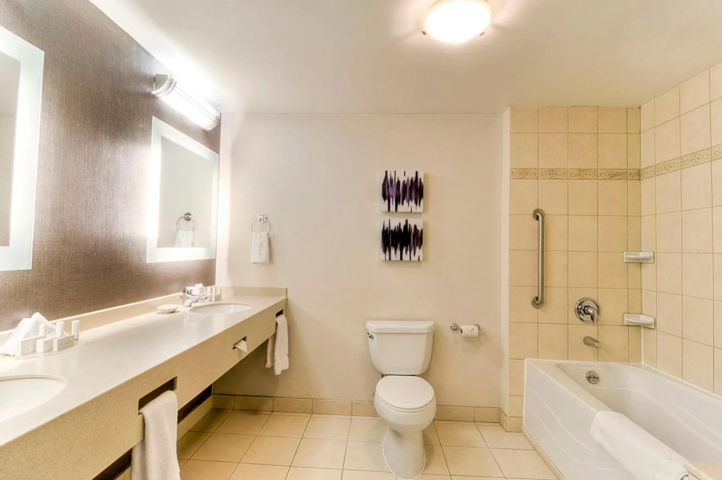 Standard King Suite with Sofa Bed in SpringHill Suites by Marriott Old Montreal