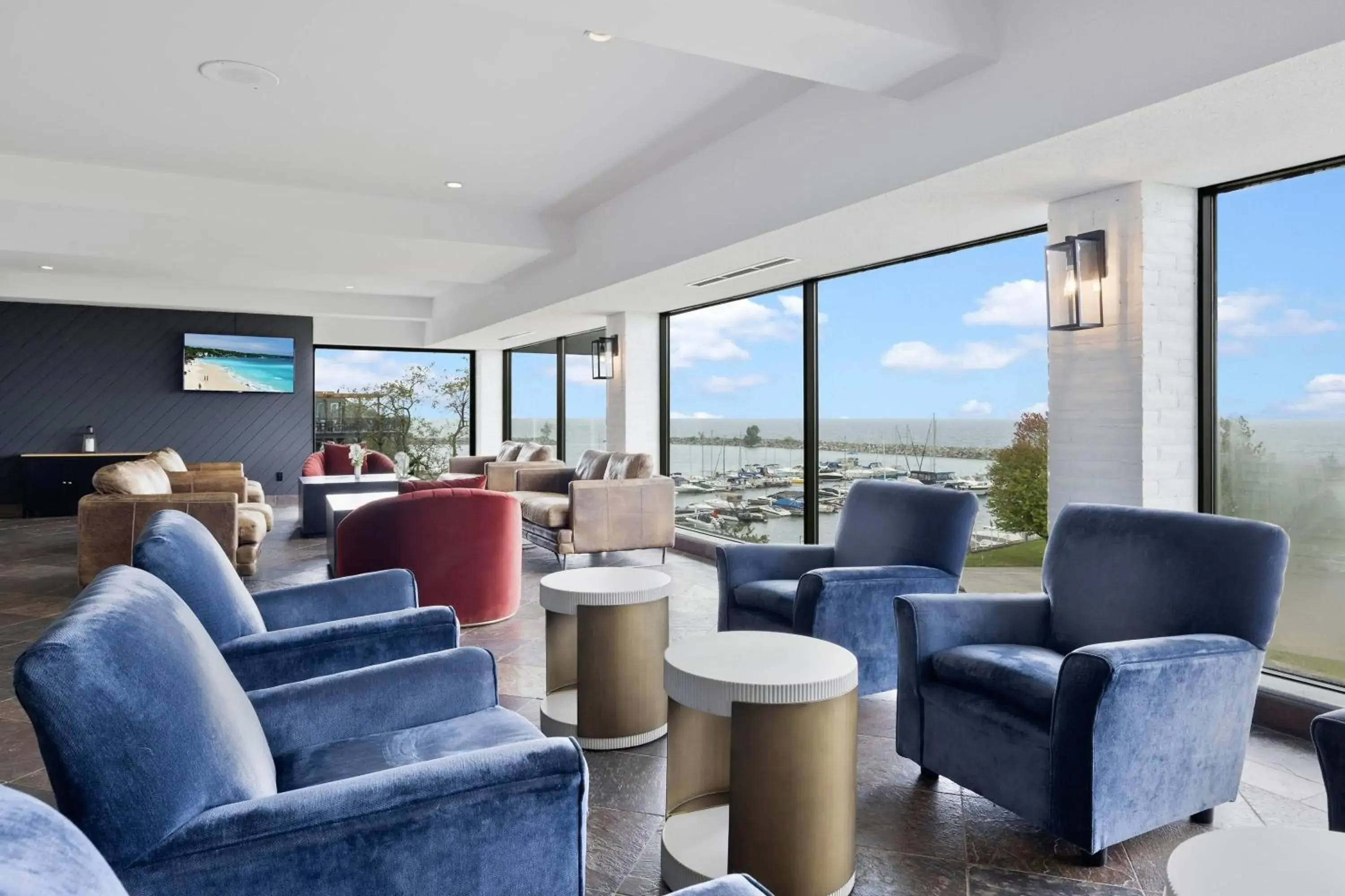 Lobby or reception in The Jordan Hotel Ramada by Wyndham Lobby or reception in The Jordan Hotel Ramada by Wyndham