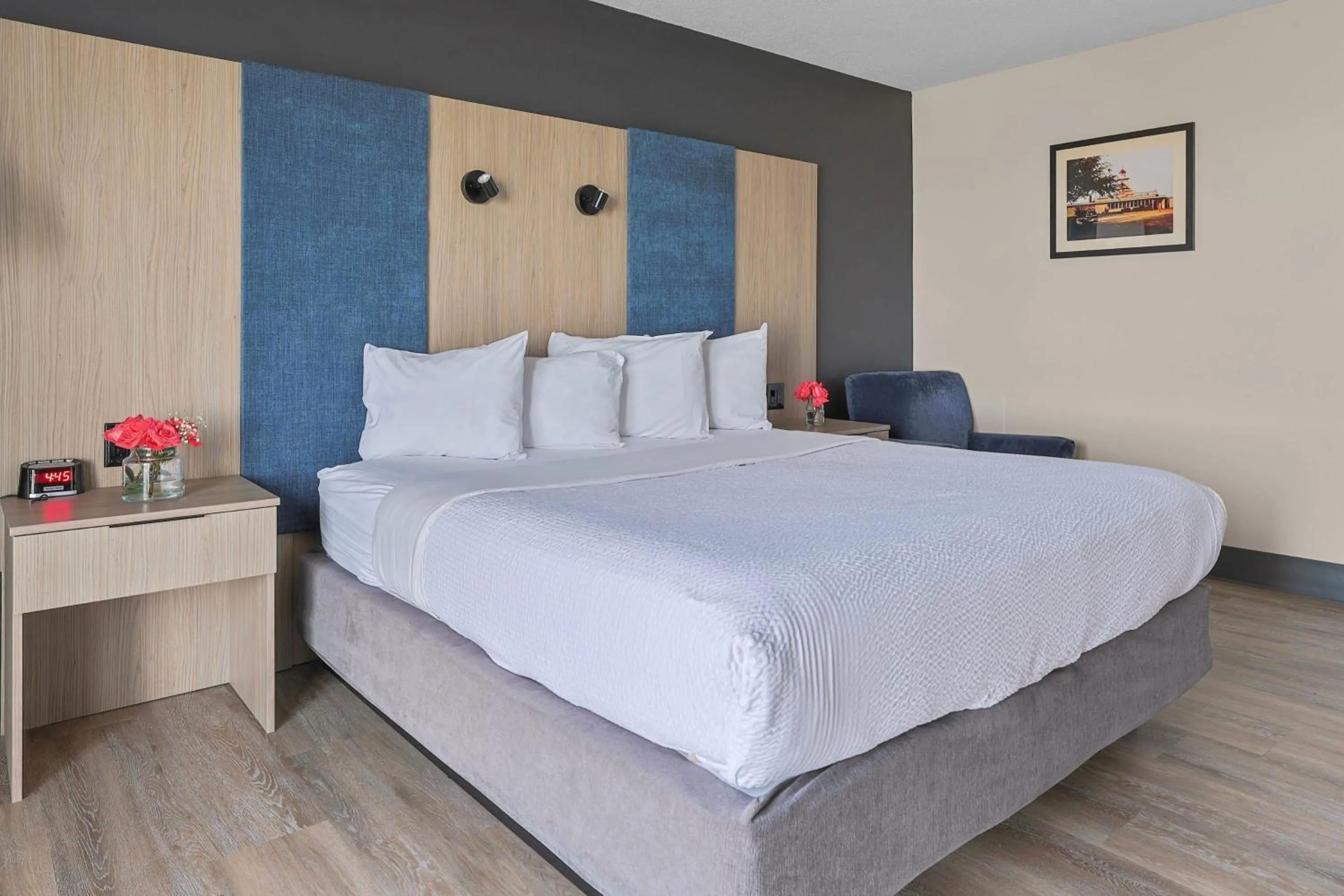 Photo of the whole room, Bed in The Jordan Hotel Ramada by Wyndham