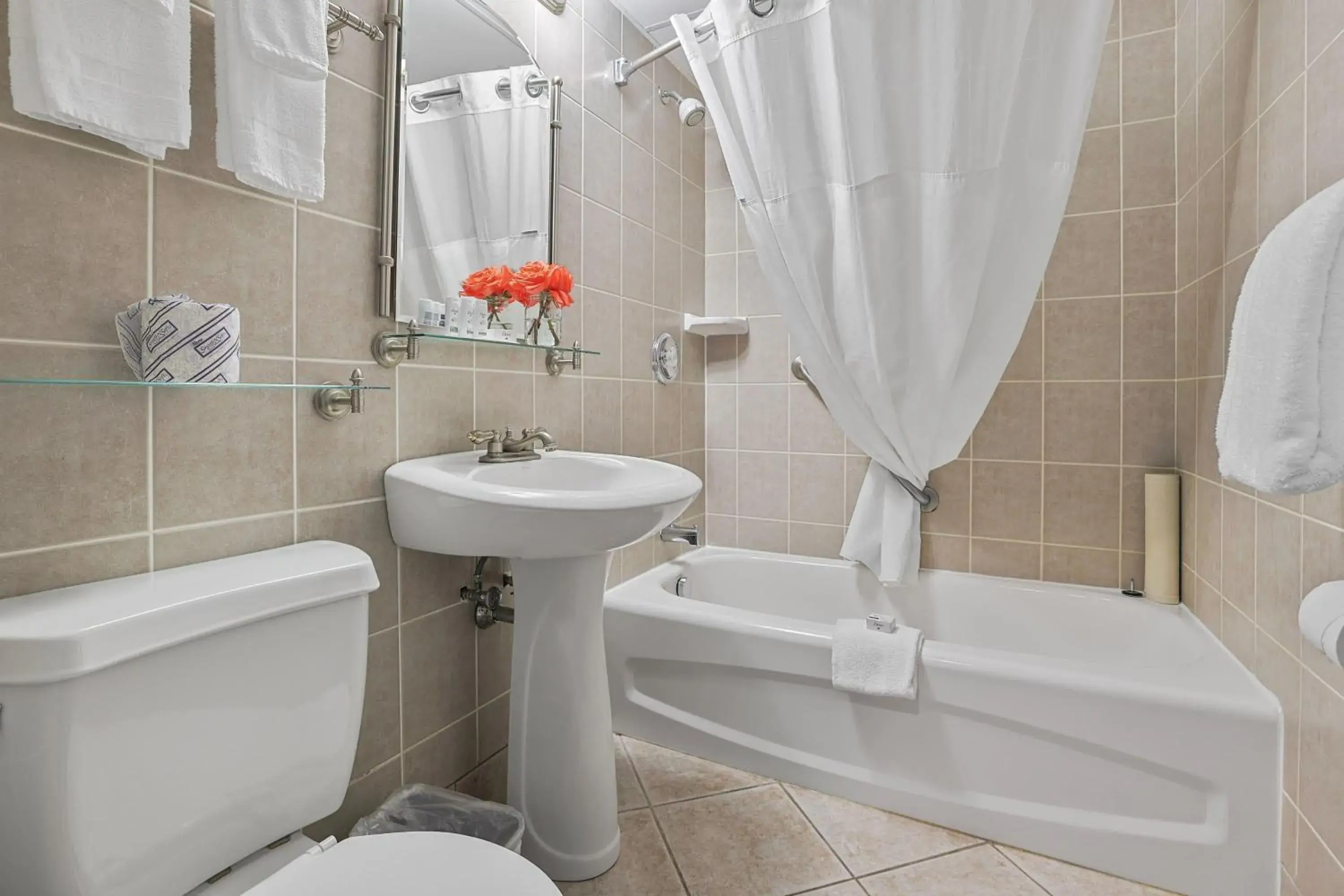 Photo of the whole room in The Jordan Hotel Ramada by Wyndham Photo of the whole room in The Jordan Hotel Ramada by Wyndham