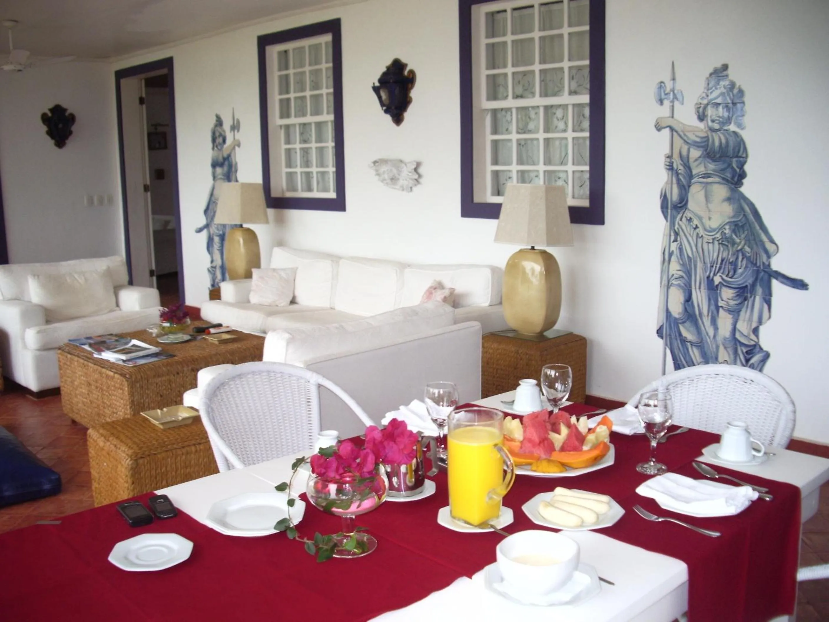 Restaurant/places to eat in Casa Grande São Vicente