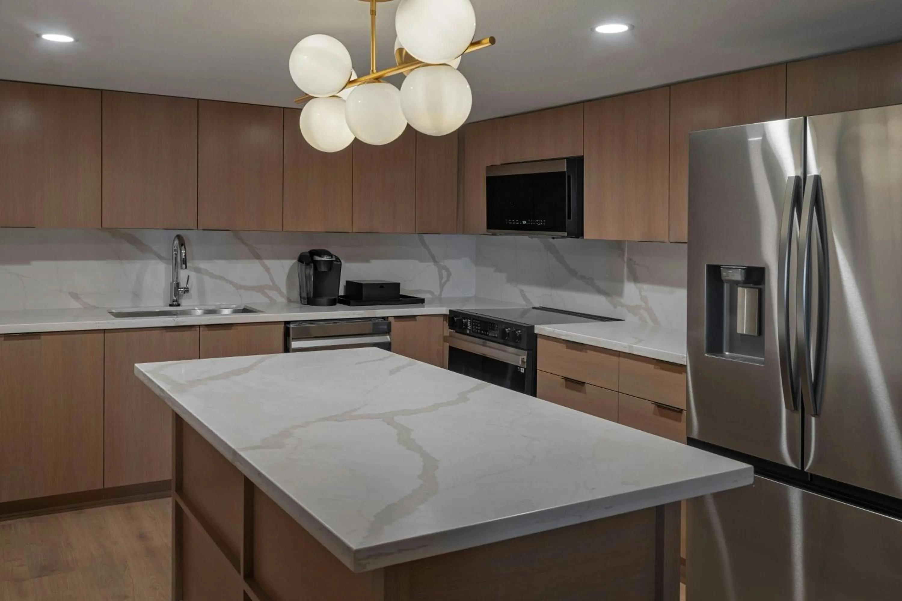 Kitchen or kitchenette in Albuquerque Marriott Pyramid North