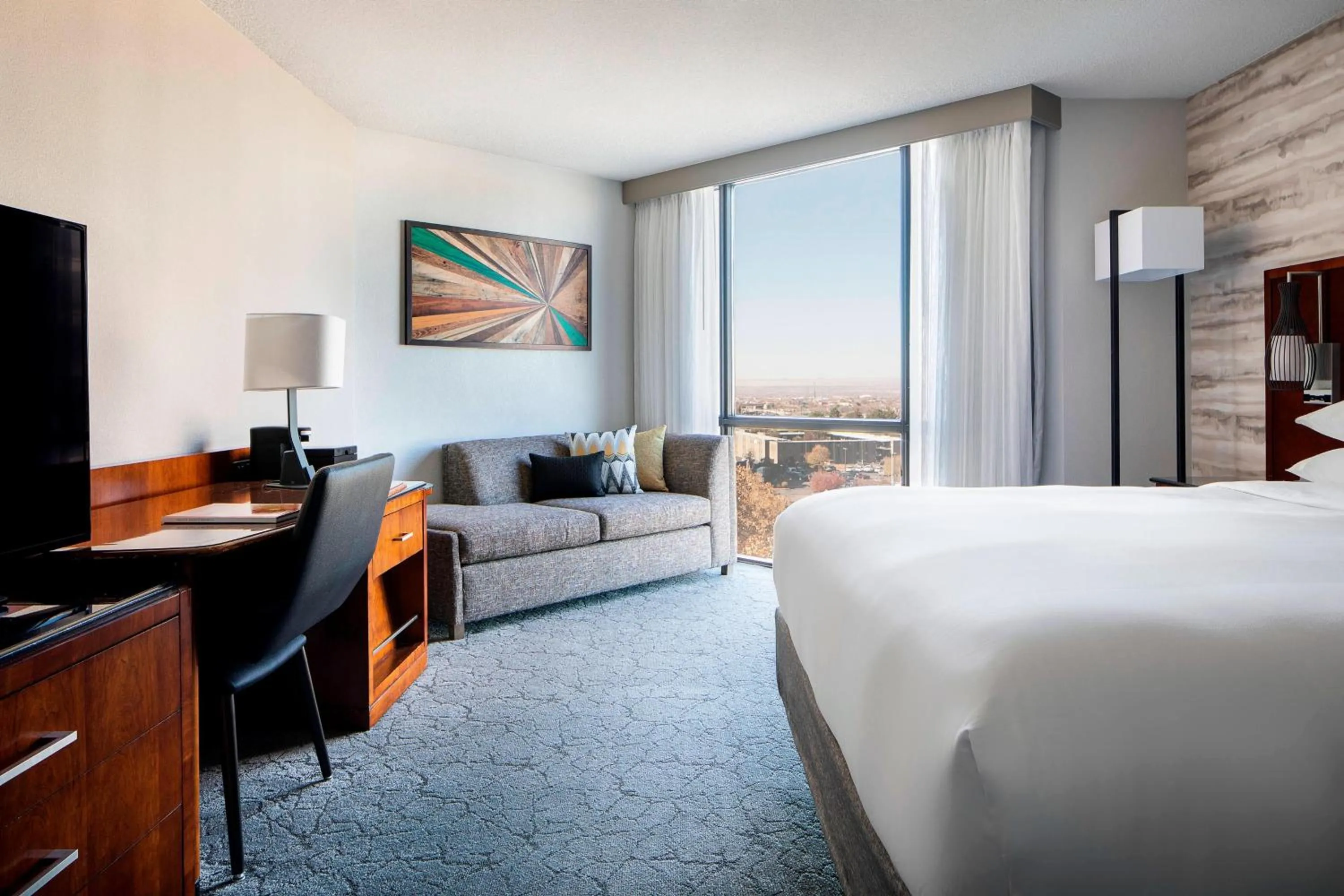 Bedroom, Bed in Marriott Albuquerque
