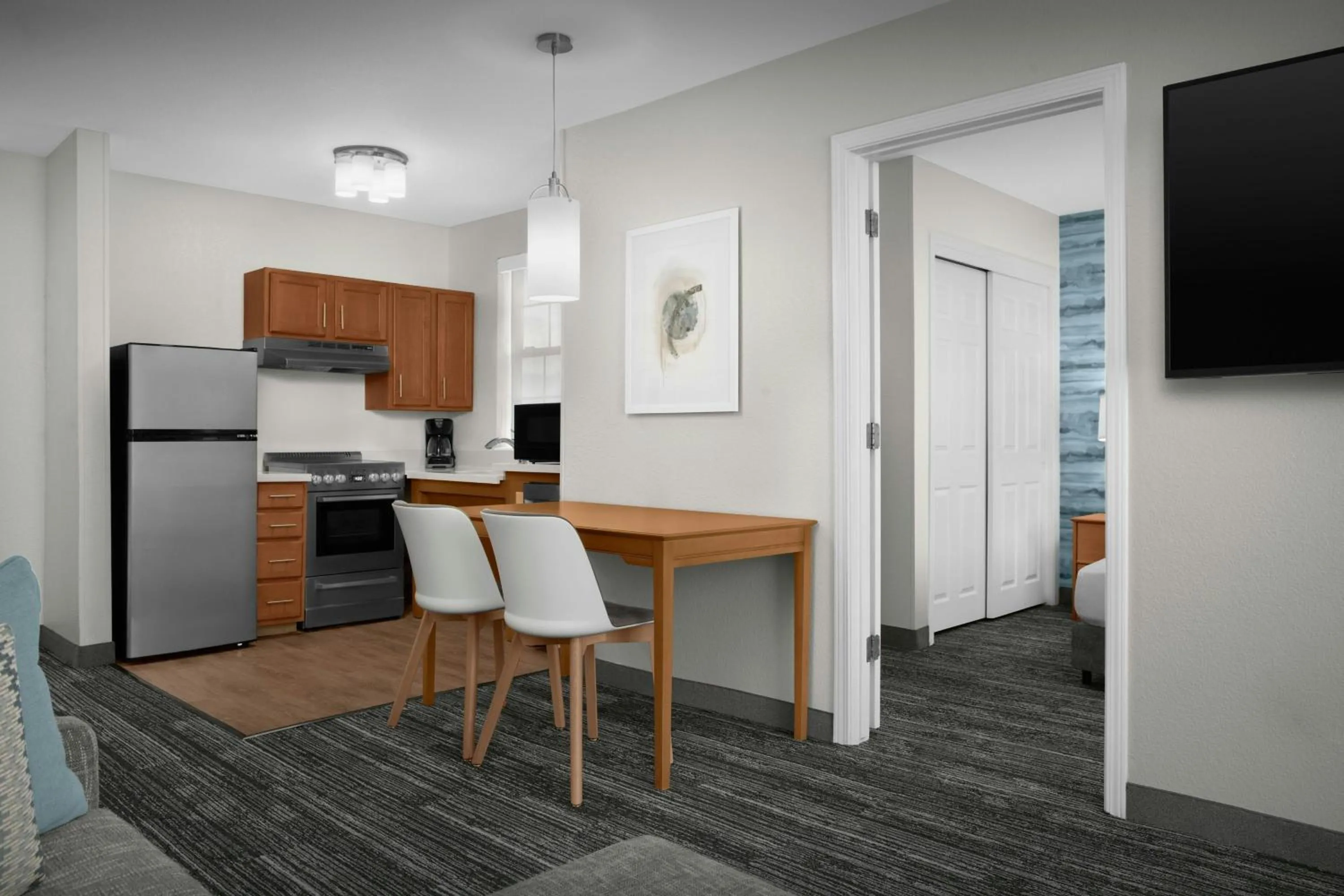 Kitchen or kitchenette in TownePlace Suites by Marriott Albuquerque Airport