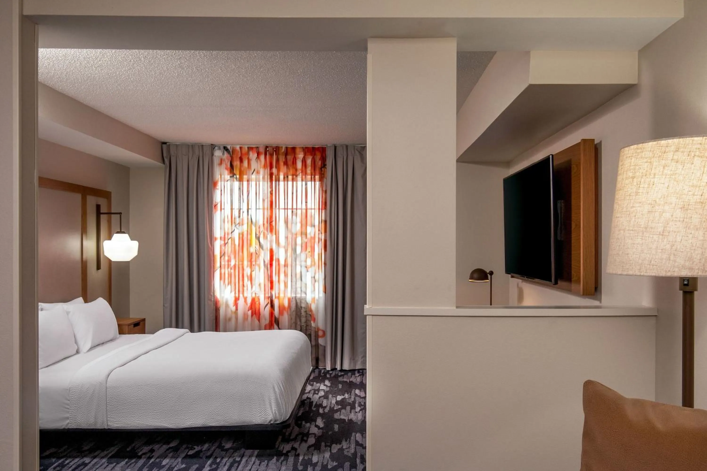 Bedroom, Bed in Fairfield Inn & Suites by Marriott Saratoga Malta