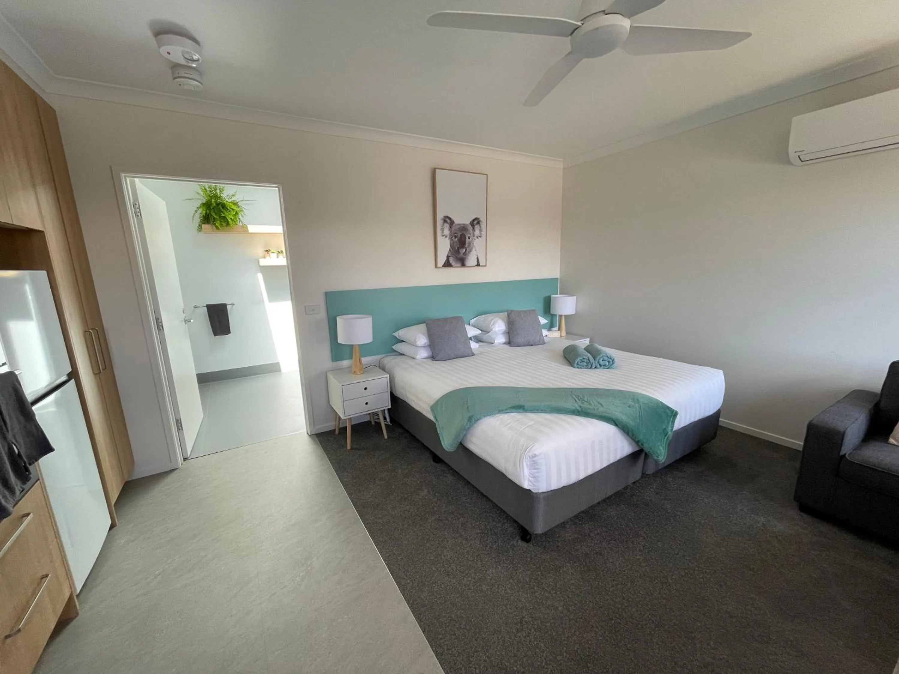 Bed in Botanic City Apartments