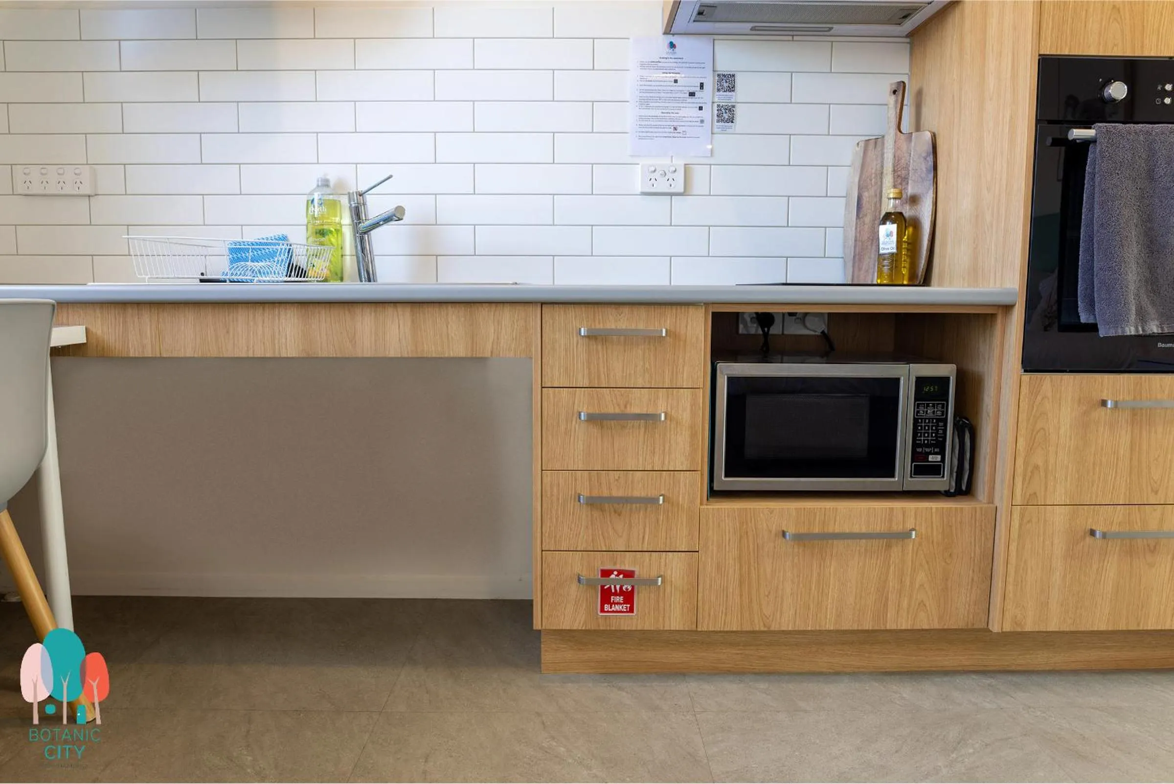 Kitchen or kitchenette in Botanic City Apartments