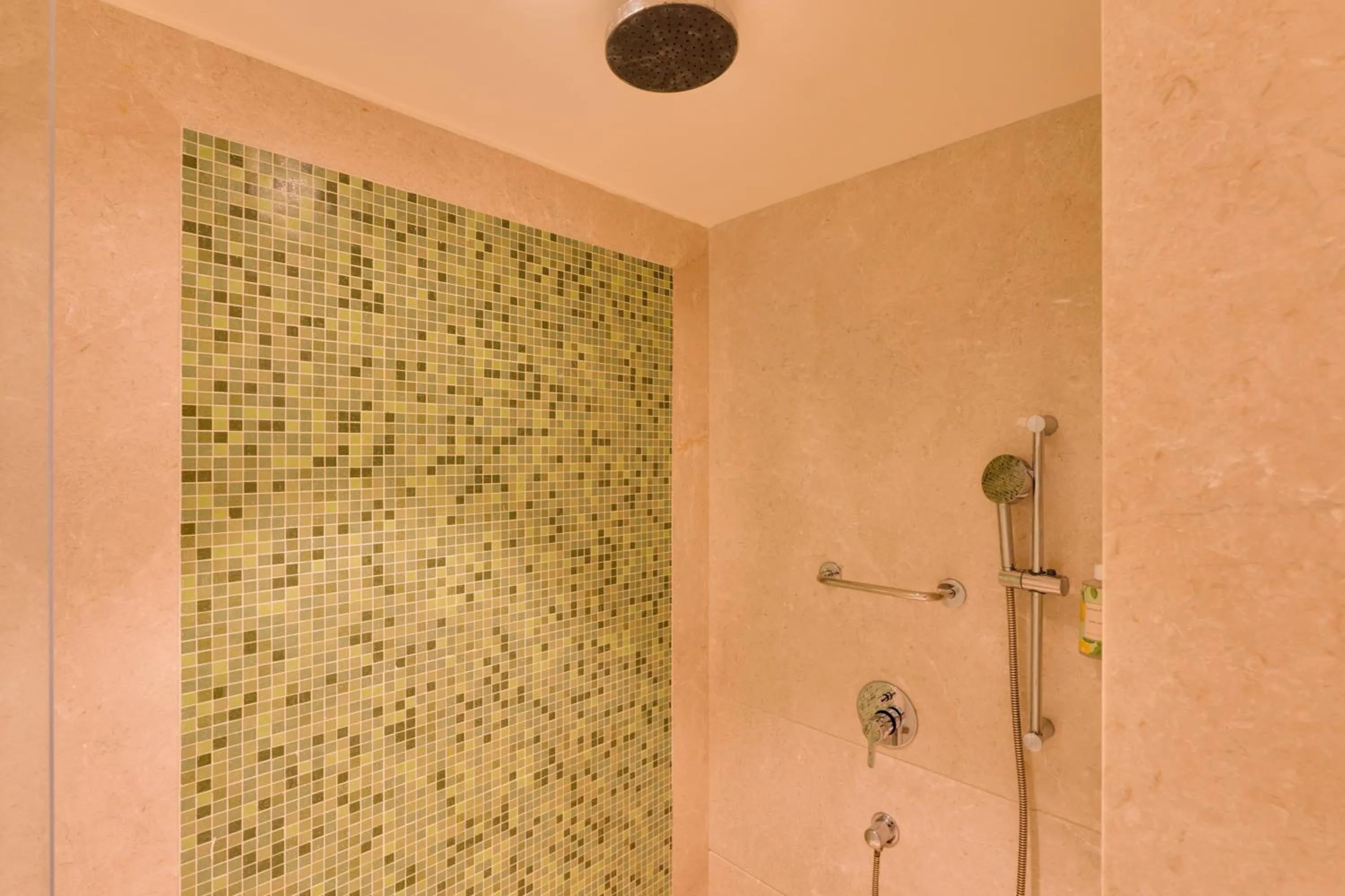 Lemon Tree Premier Hitec City Hyderabad