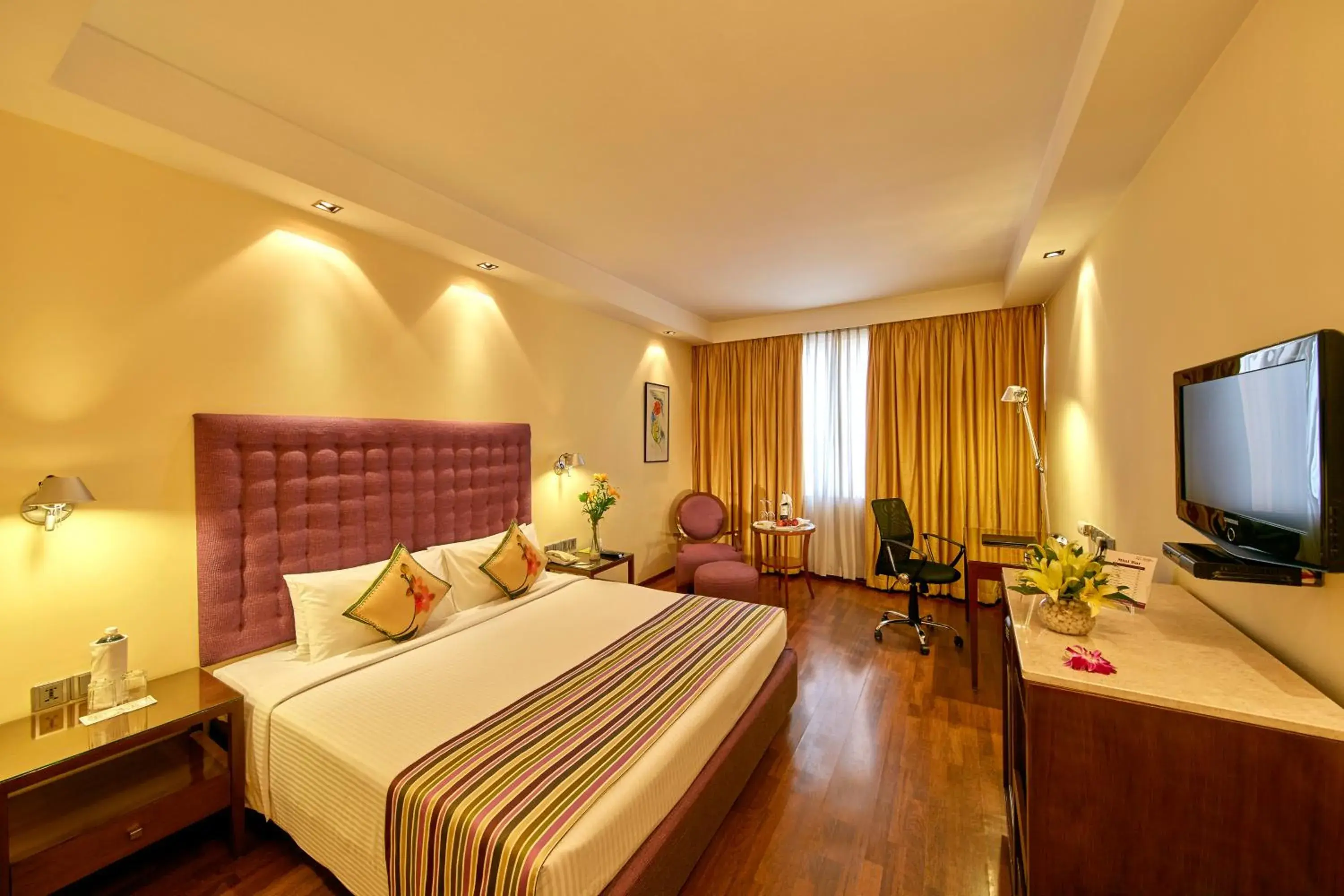 Club Room with Bathtub & 10% discount on Food & Beverages - single occupancy in Royal Orchid Central Bangalore, MG Road Club Room with Bathtub & 10% discount on Food & Beverages - single occupancy in Royal Orchid Central Bangalore, MG Road