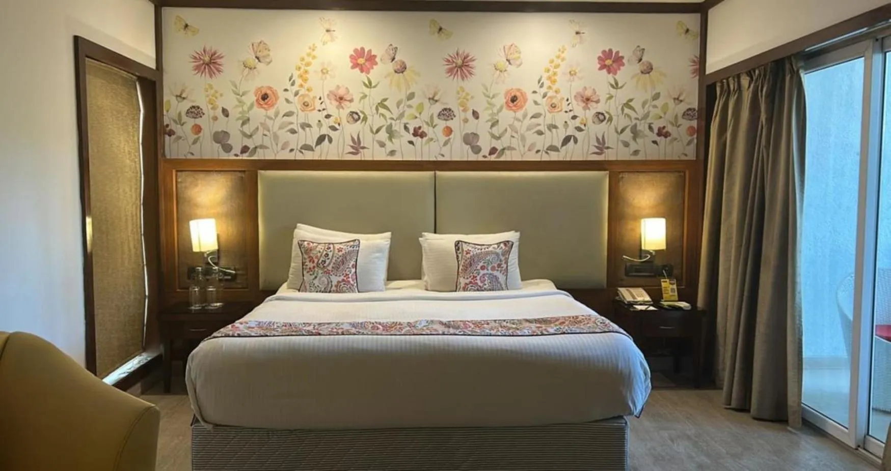 Bedroom, Bed in Royal Orchid Resort & Convention Centre, Yelahanka Bangalore