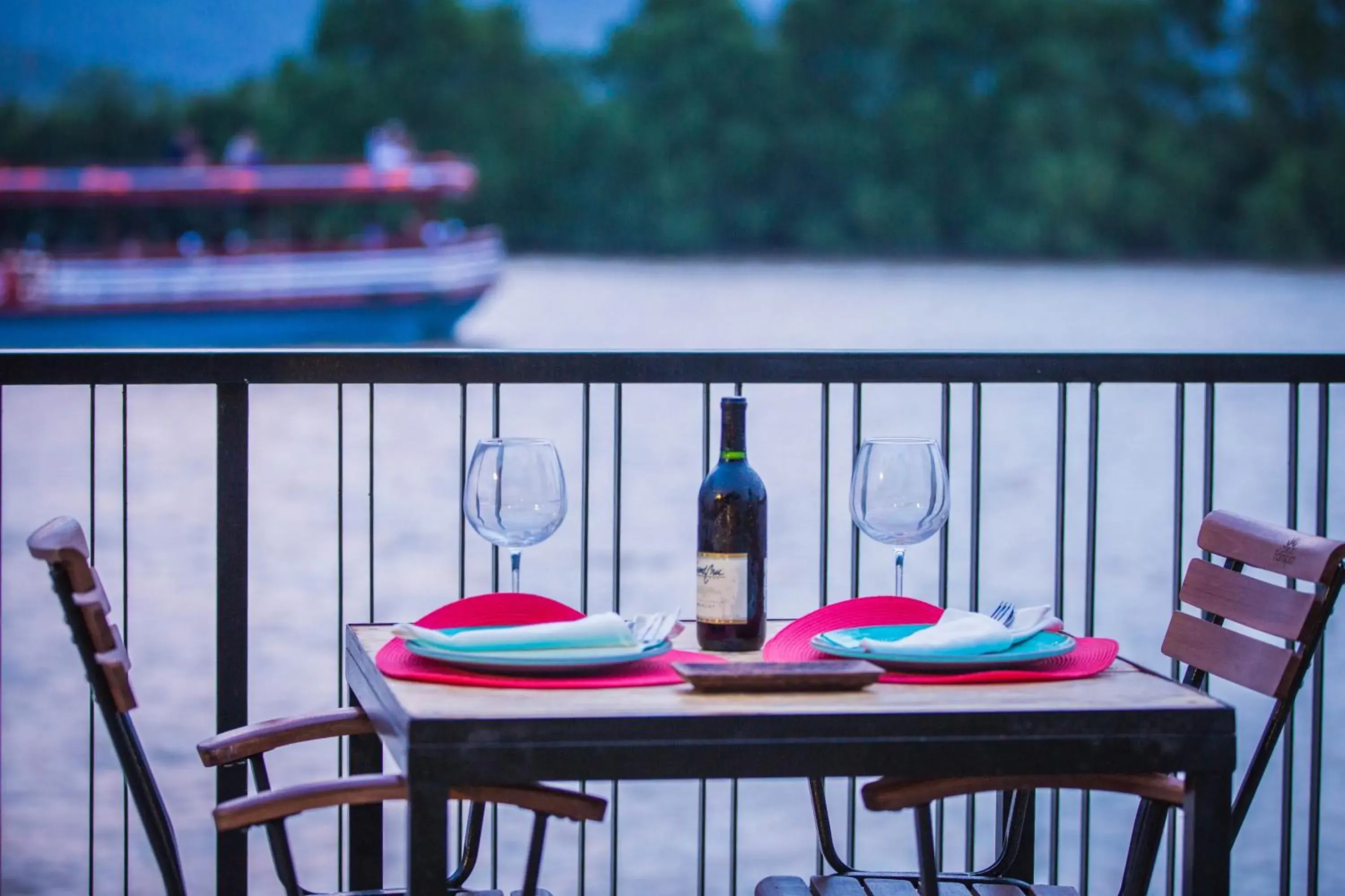 Restaurant/places to eat in Kampot River Residence Restaurant/places to eat in Kampot River Residence