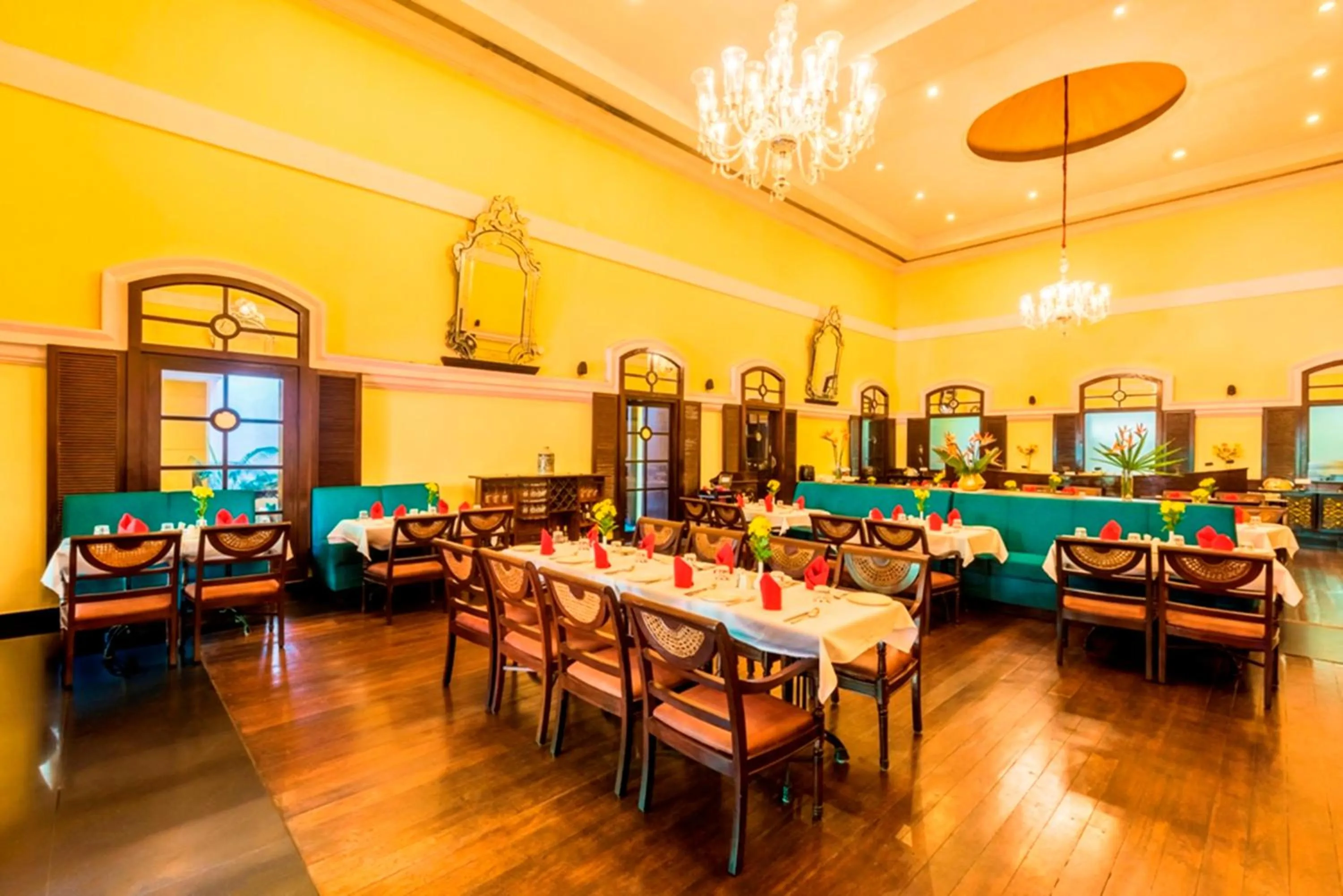Restaurant/places to eat in Royal Orchid Metropole Mysore