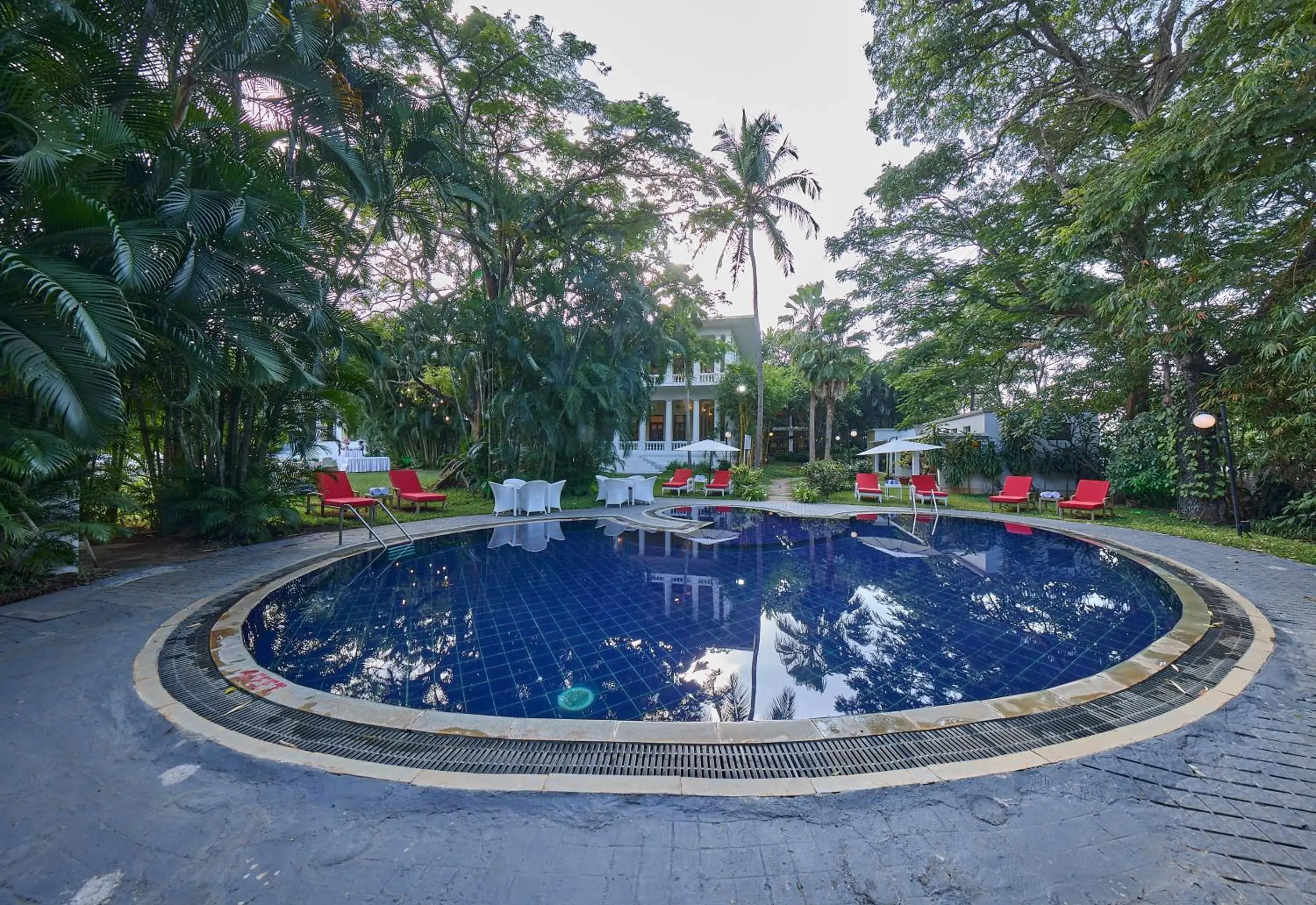 Swimming pool in Royal Orchid Metropole Mysore Swimming pool in Royal Orchid Metropole Mysore