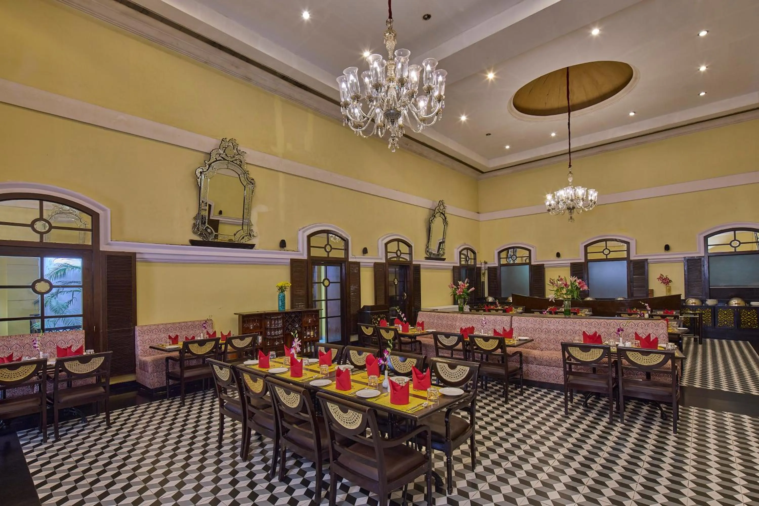 Restaurant/places to eat in Royal Orchid Metropole Mysore