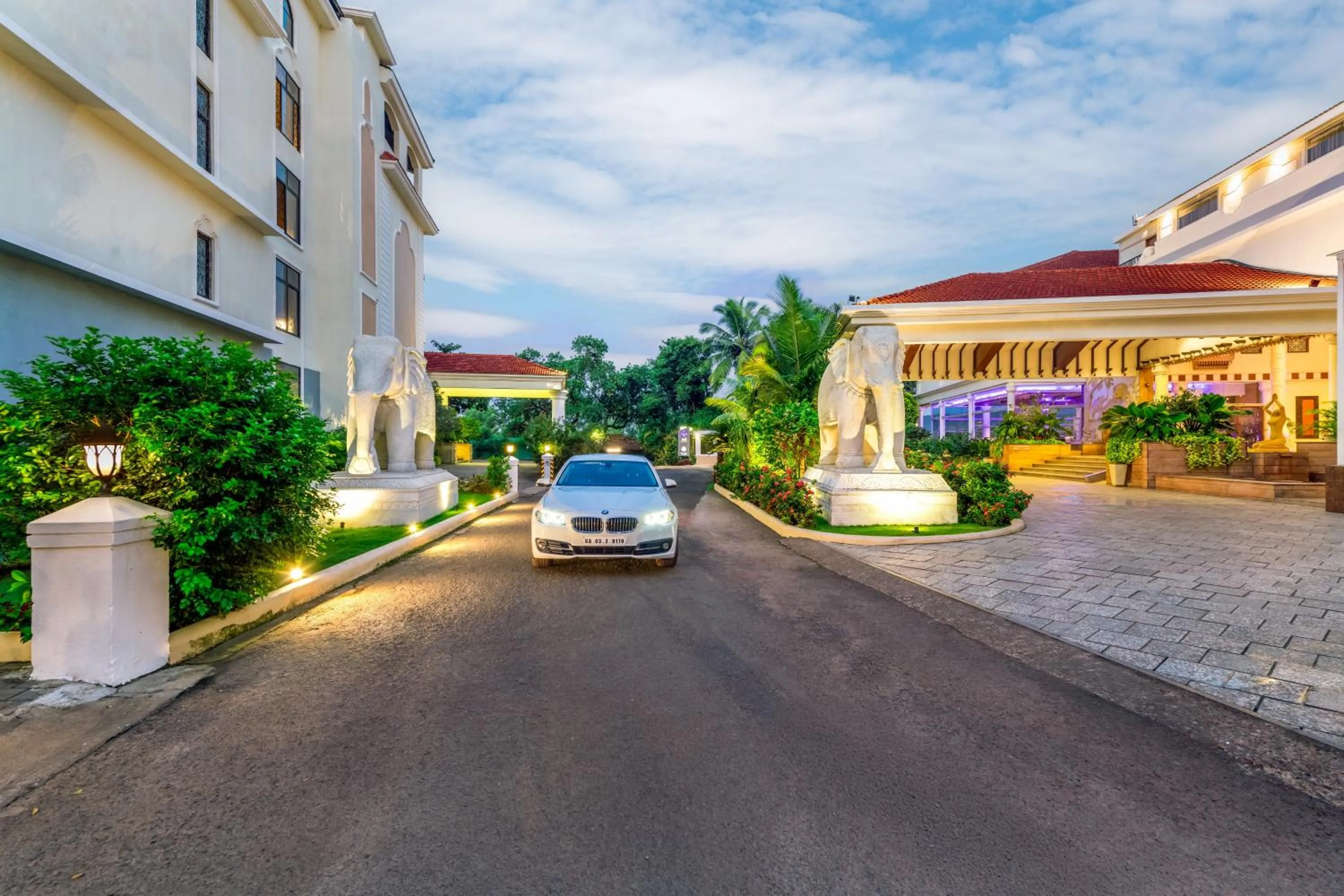 Property building in Resort Rio