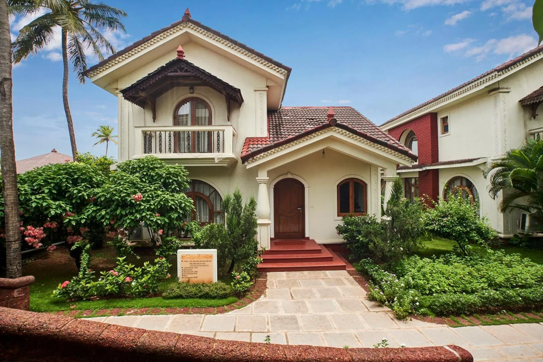 Property building in Resort Rio