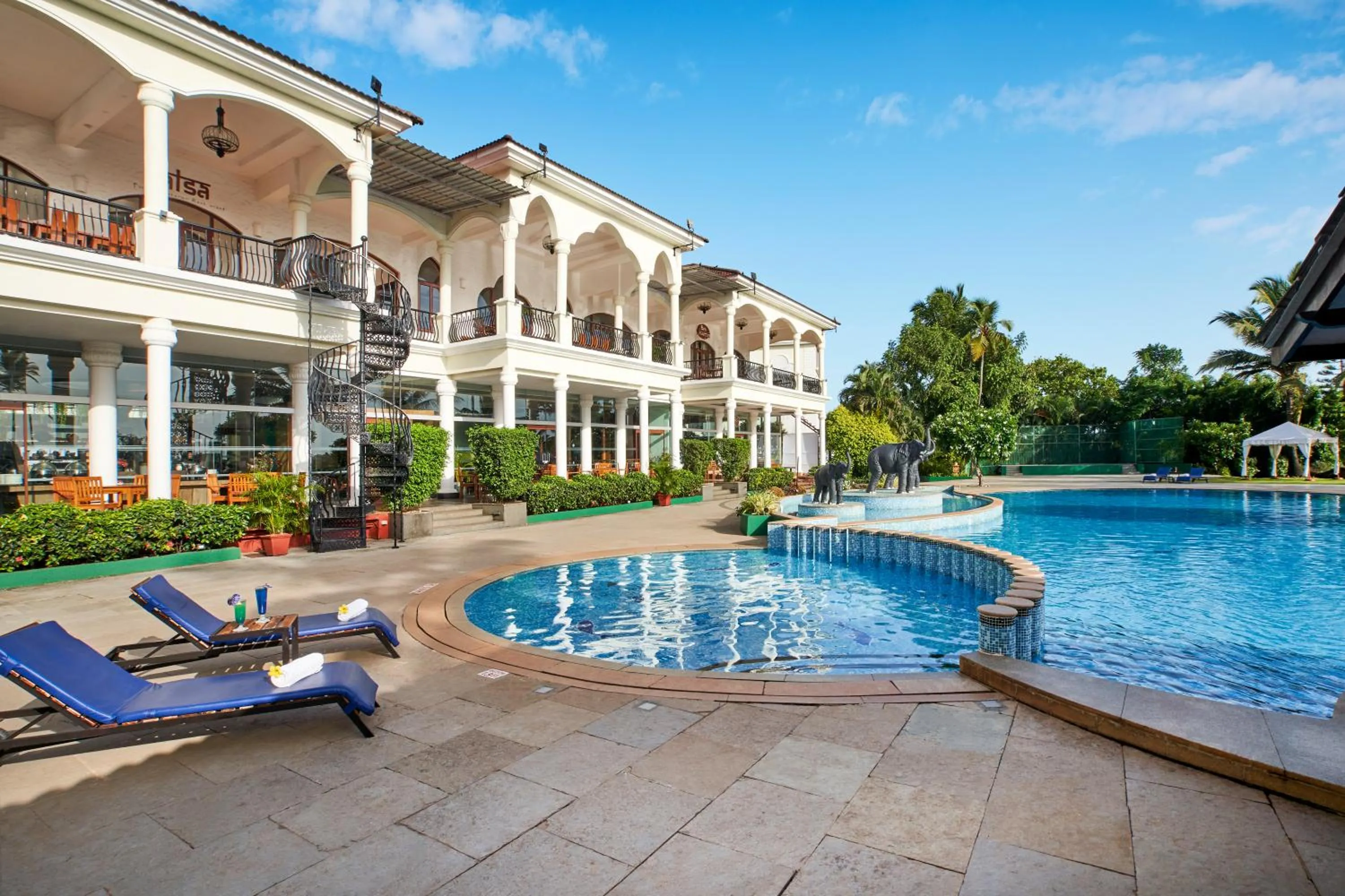 Swimming pool in Resort Rio