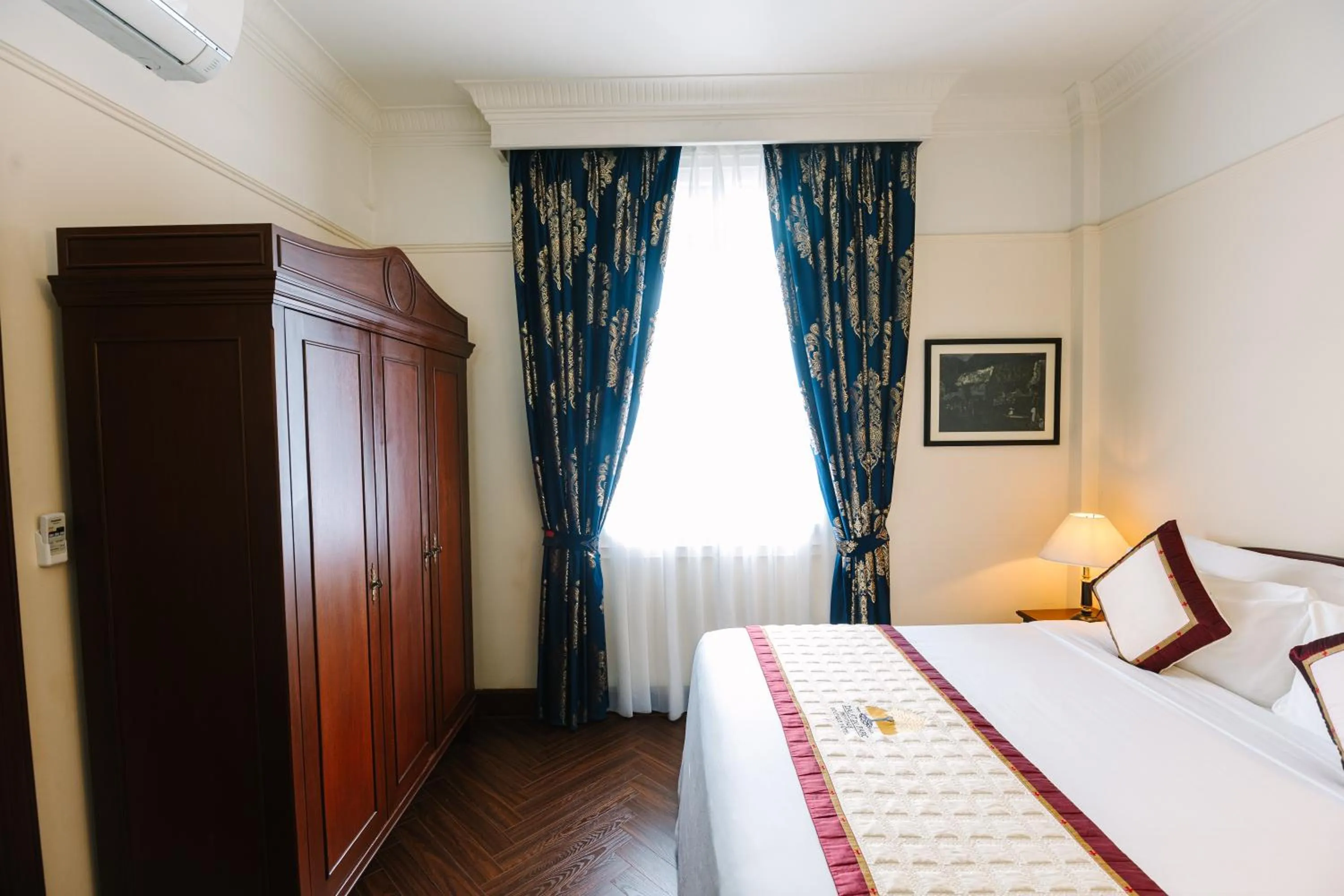 Bed in Du Parc Hotel Dalat