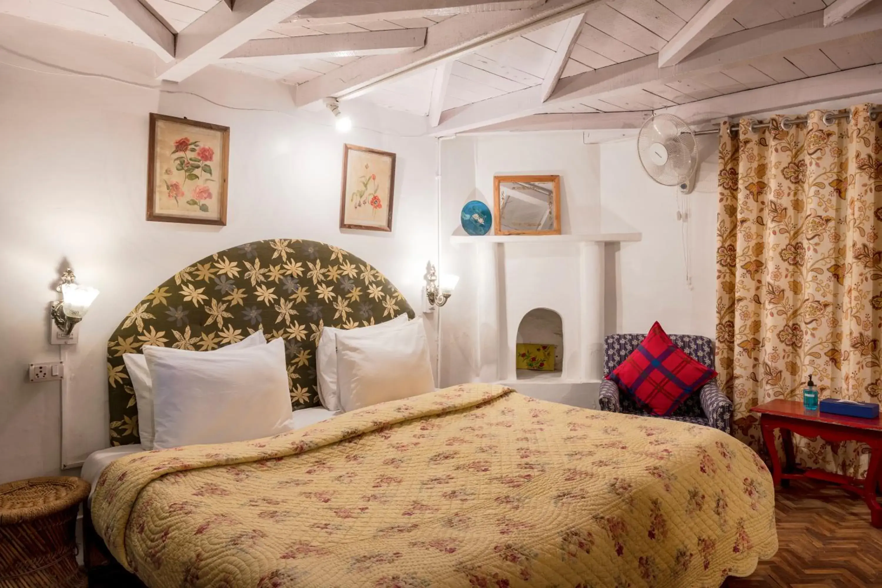 Bed in ROSASTAYS Jeolikote Bed in ROSASTAYS Jeolikote