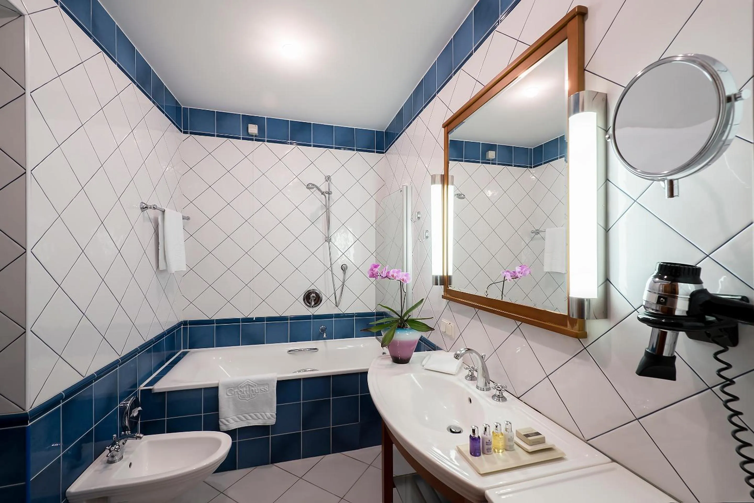 Toilet in Grotthuss Boutique Hotel Vilnius