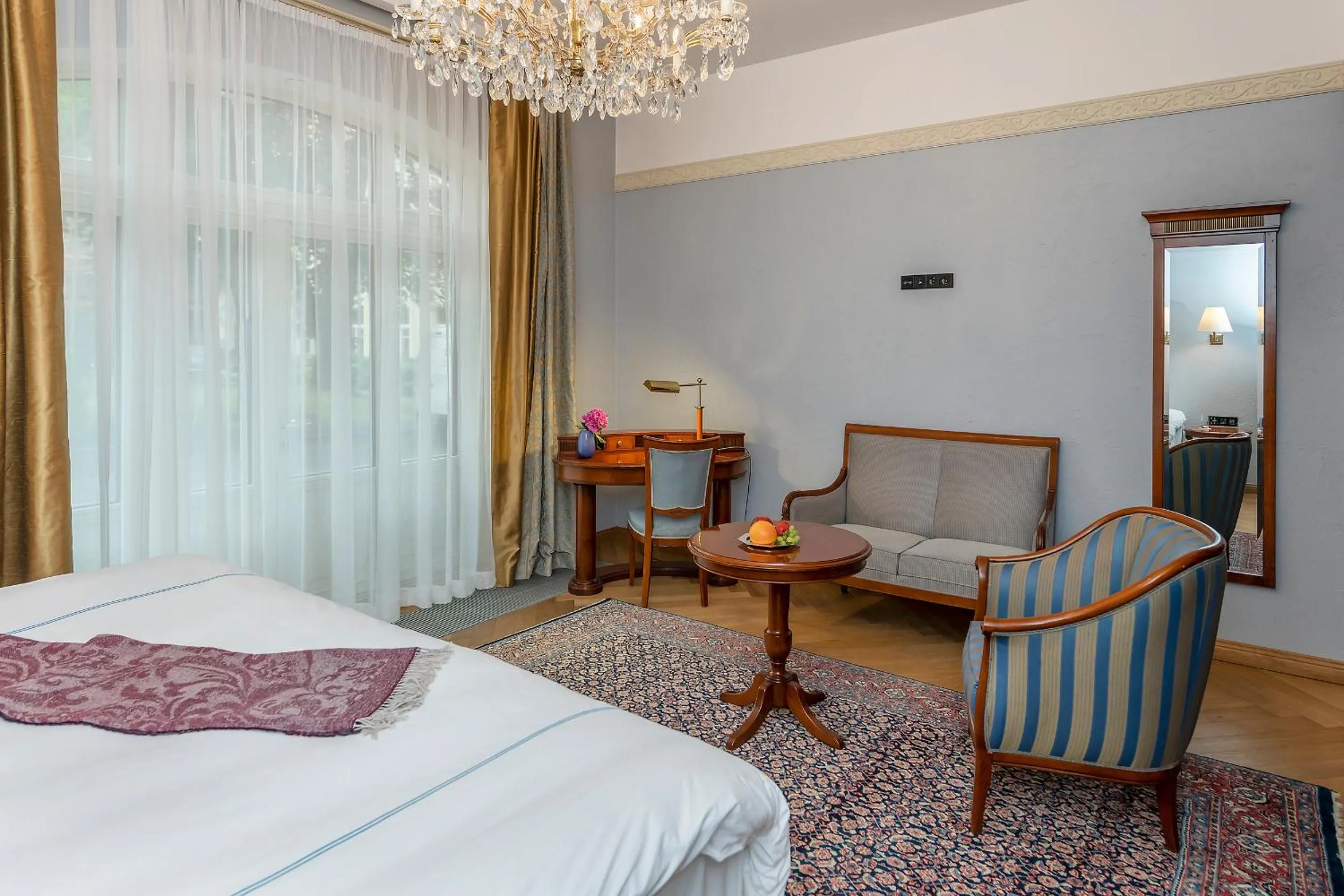 Living room, Bed in Grotthuss Boutique Hotel Vilnius