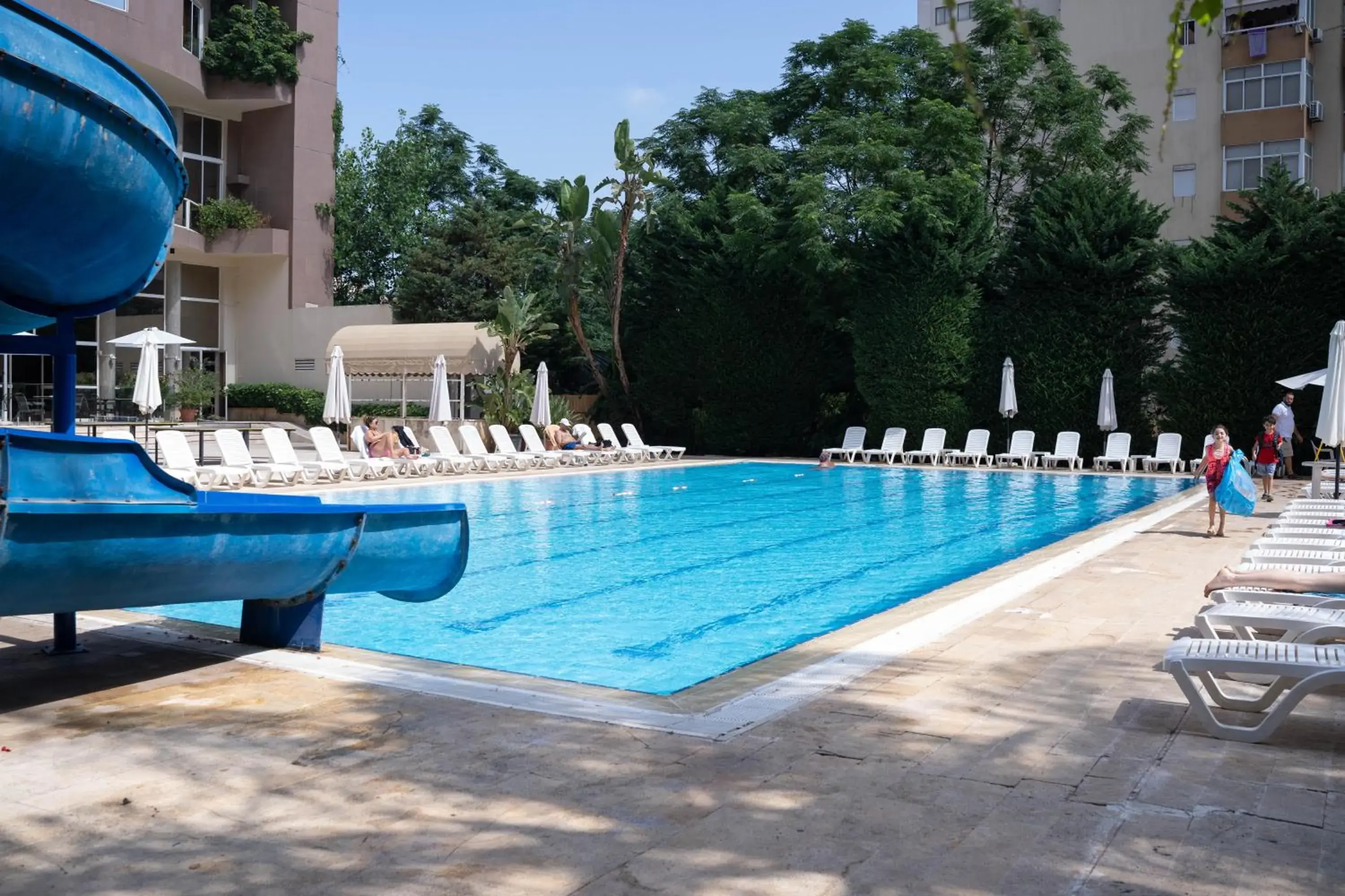 Property building in Cosmopolitan Hotel Property building in Cosmopolitan Hotel