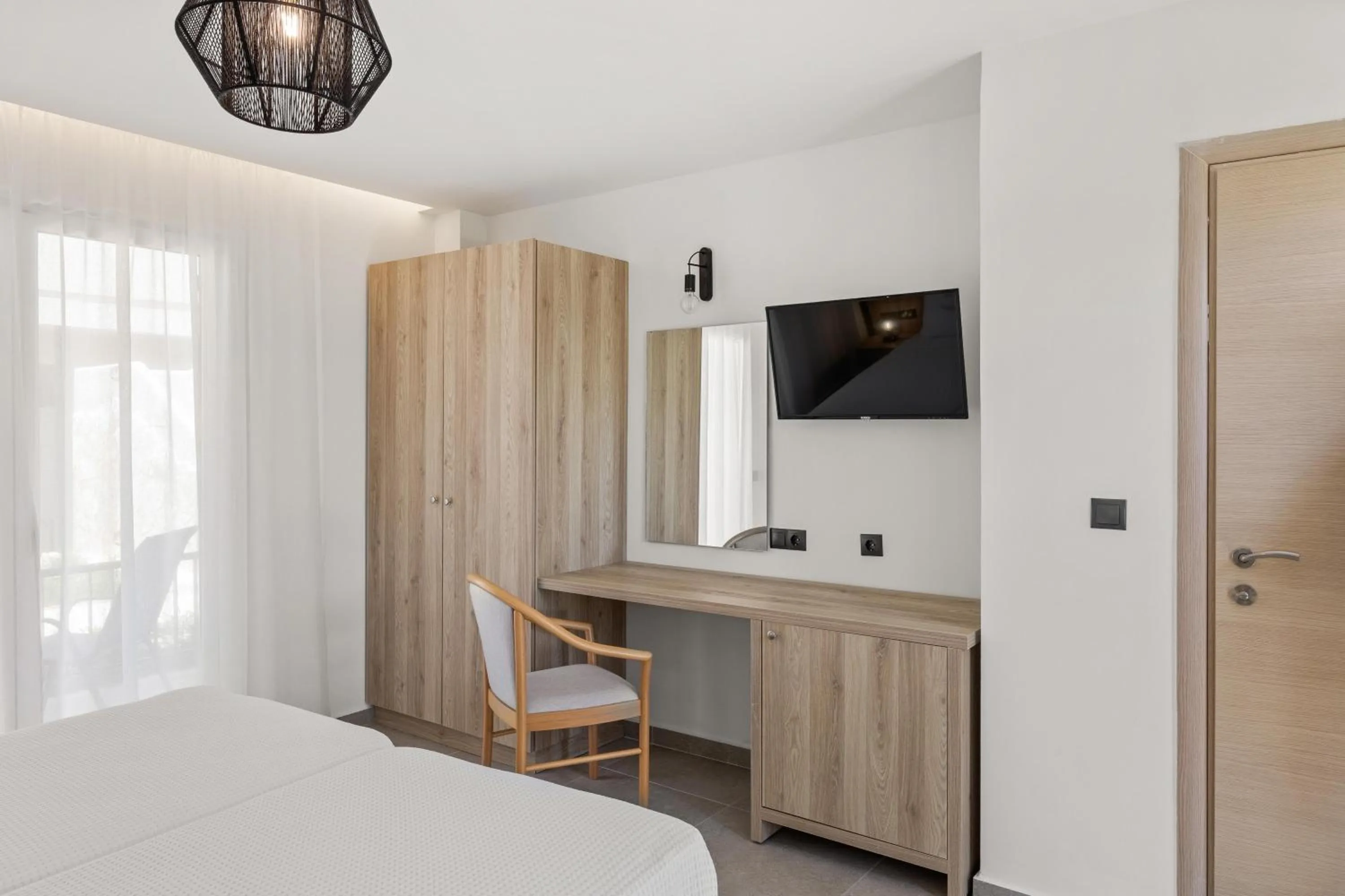 Photo of the whole room, Bed in White Olive Marine Aquapark