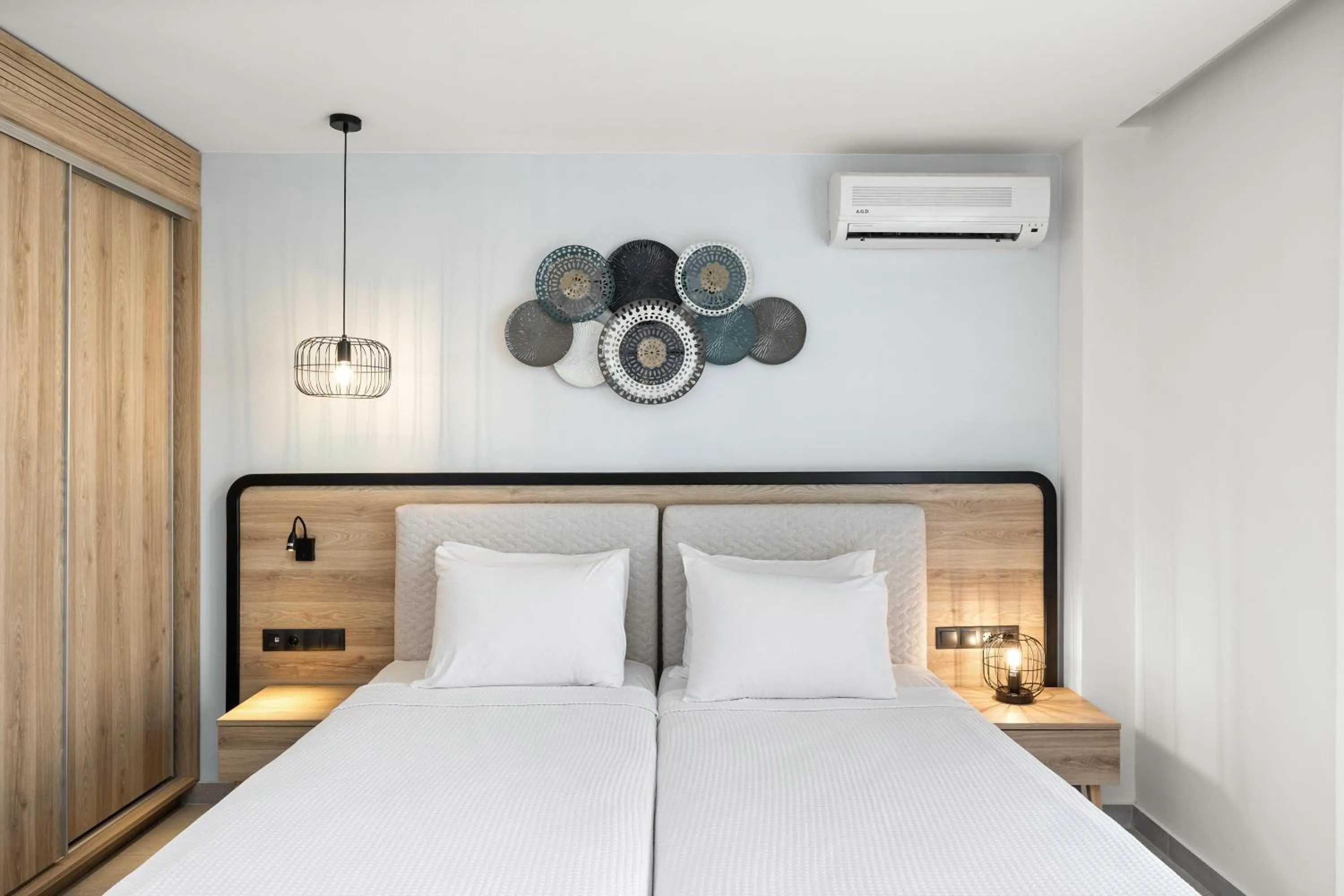 Photo of the whole room, Bed in White Olive Marine Aquapark