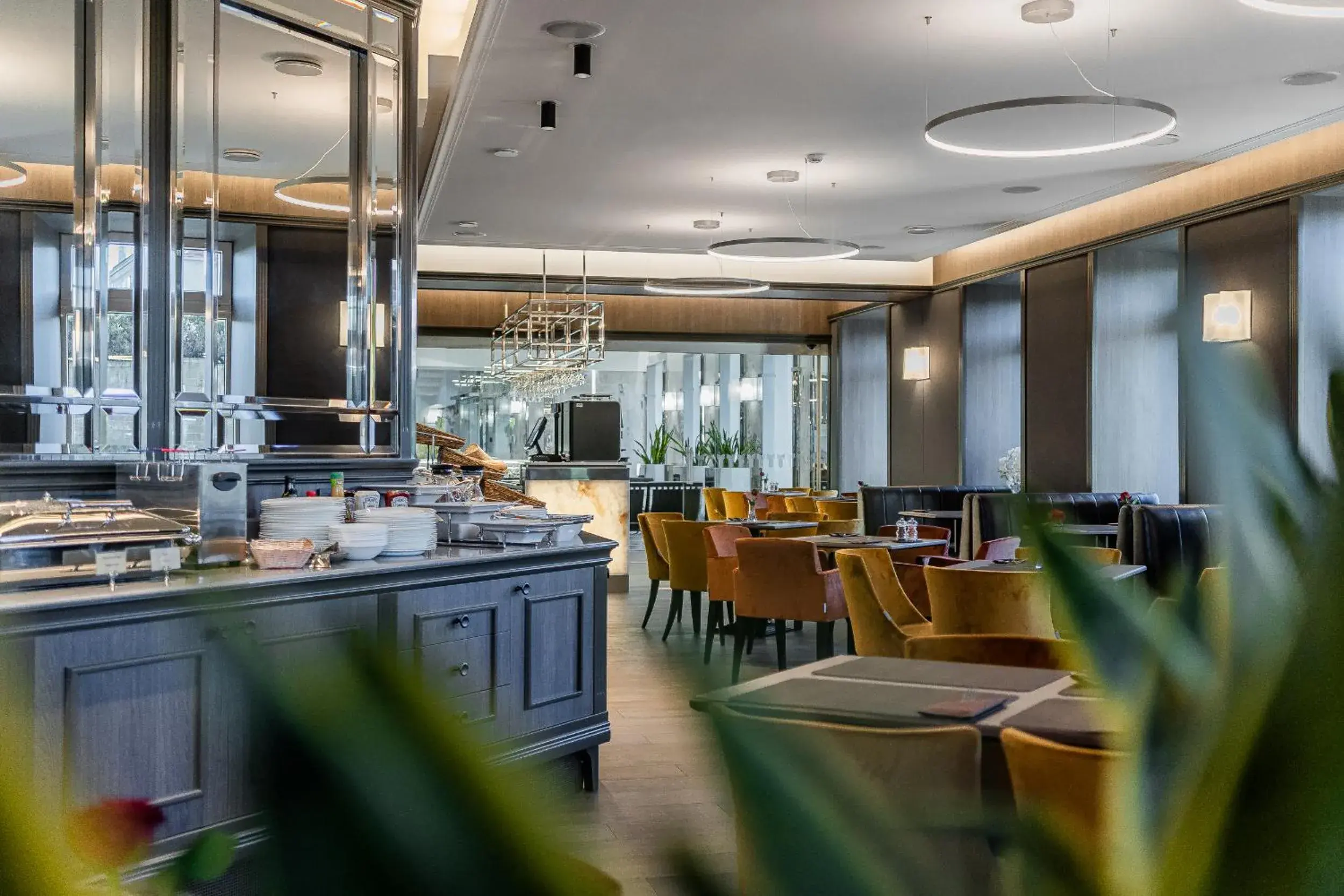 Restaurant/places to eat in Congress Hotel Restaurant/places to eat in Congress Hotel