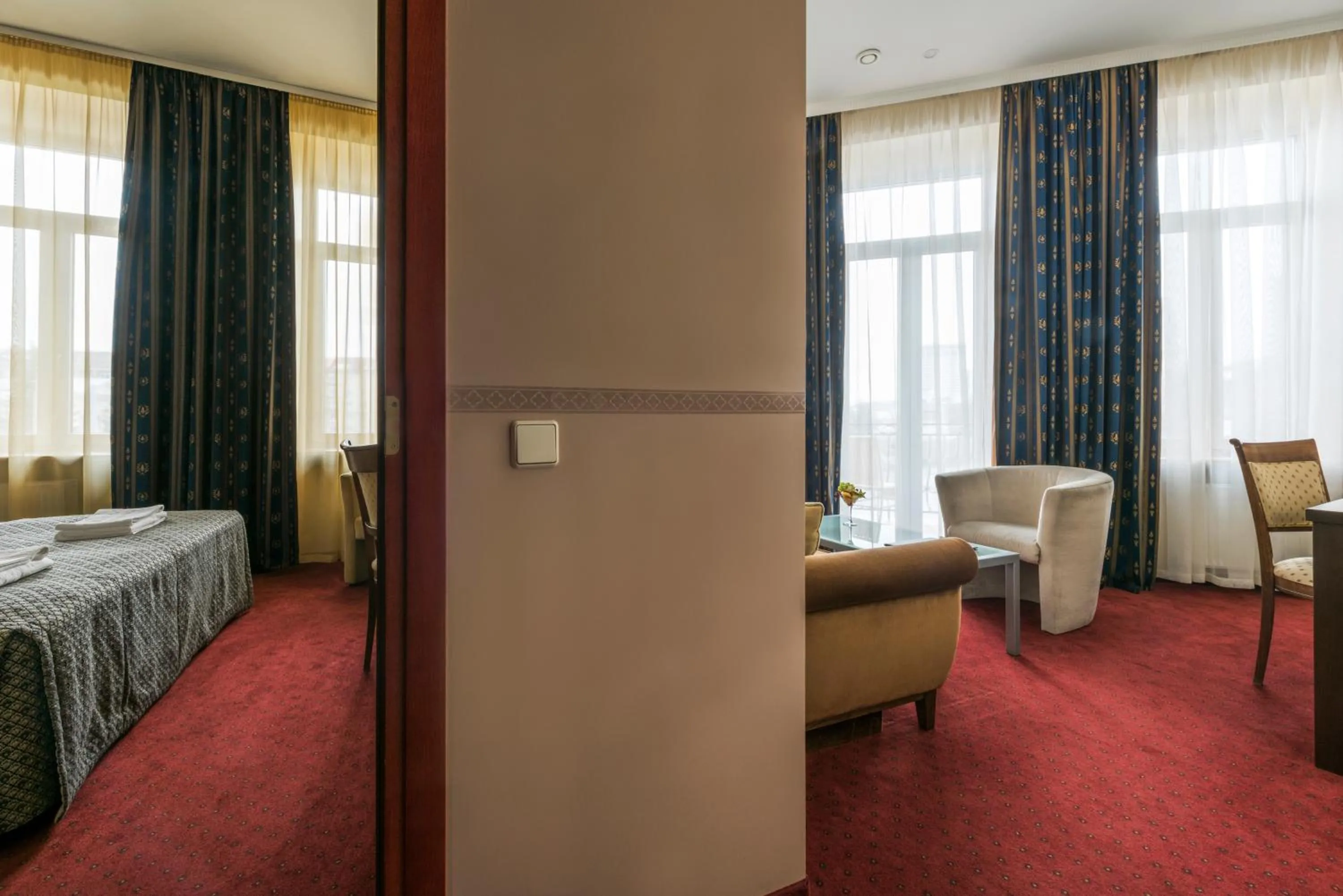 Living room, Bed in Congress Hotel