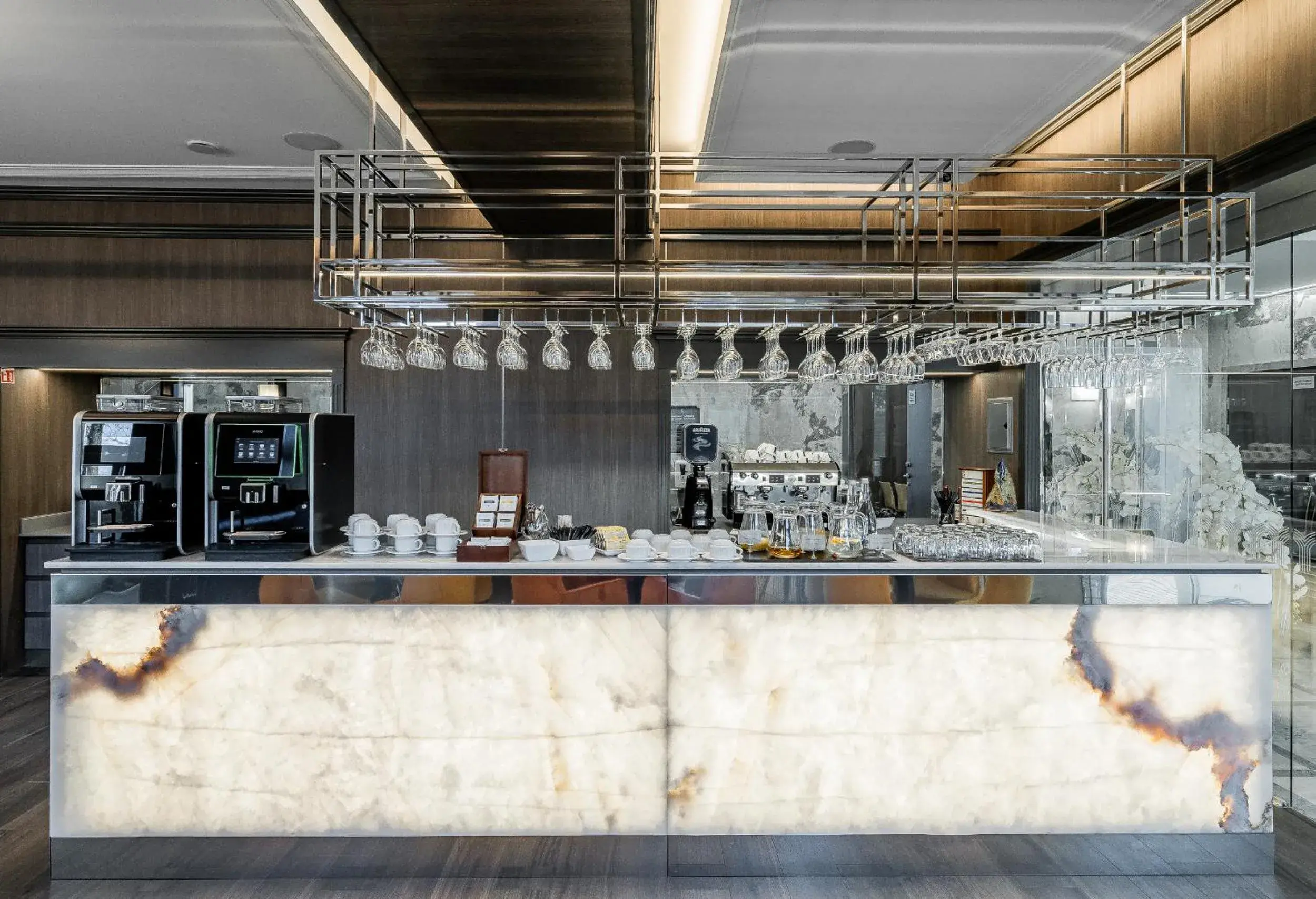 Restaurant/places to eat in Congress Hotel Restaurant/places to eat in Congress Hotel