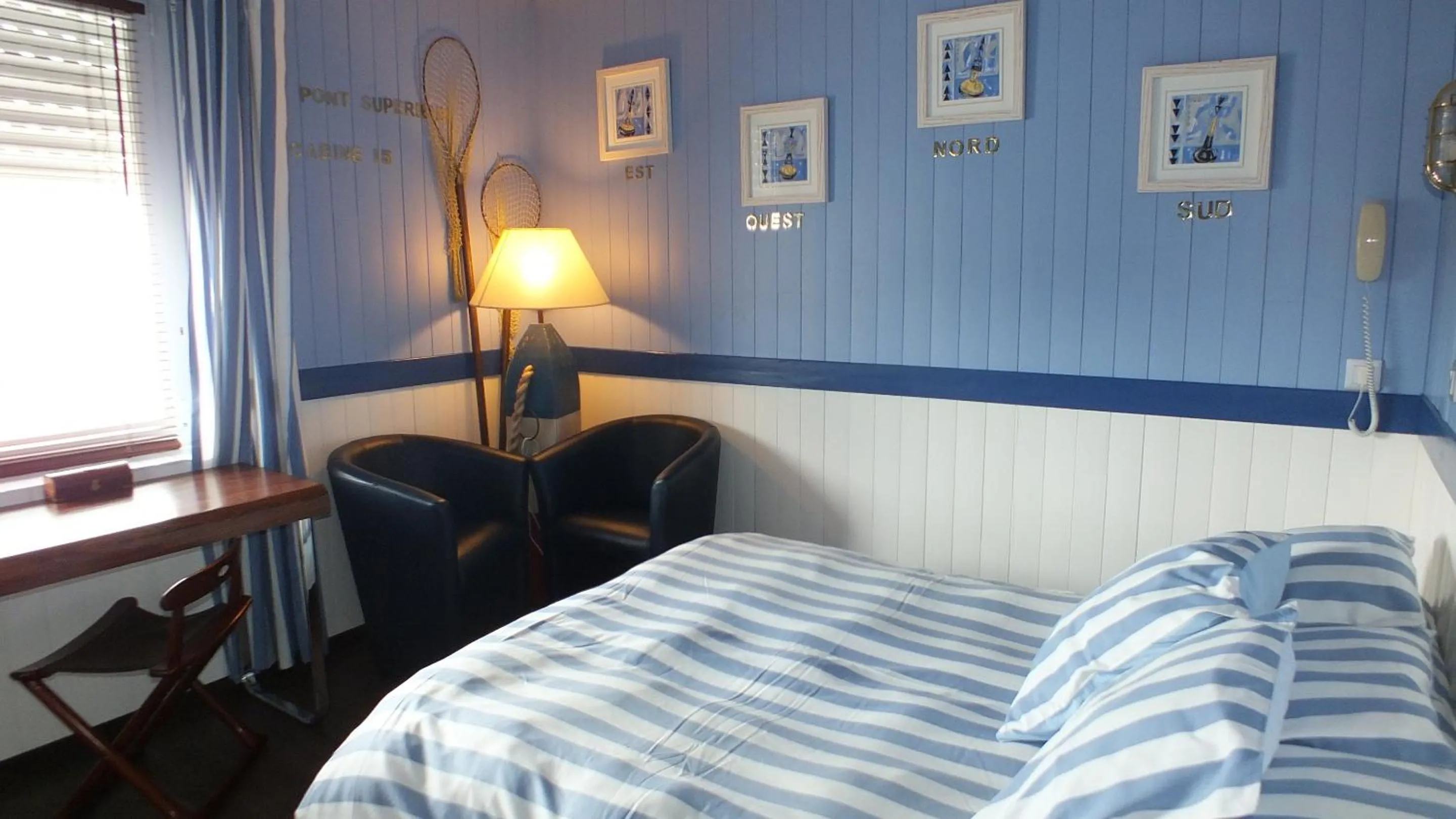 Bedroom, Bed in Hôtel Le Beauséjour