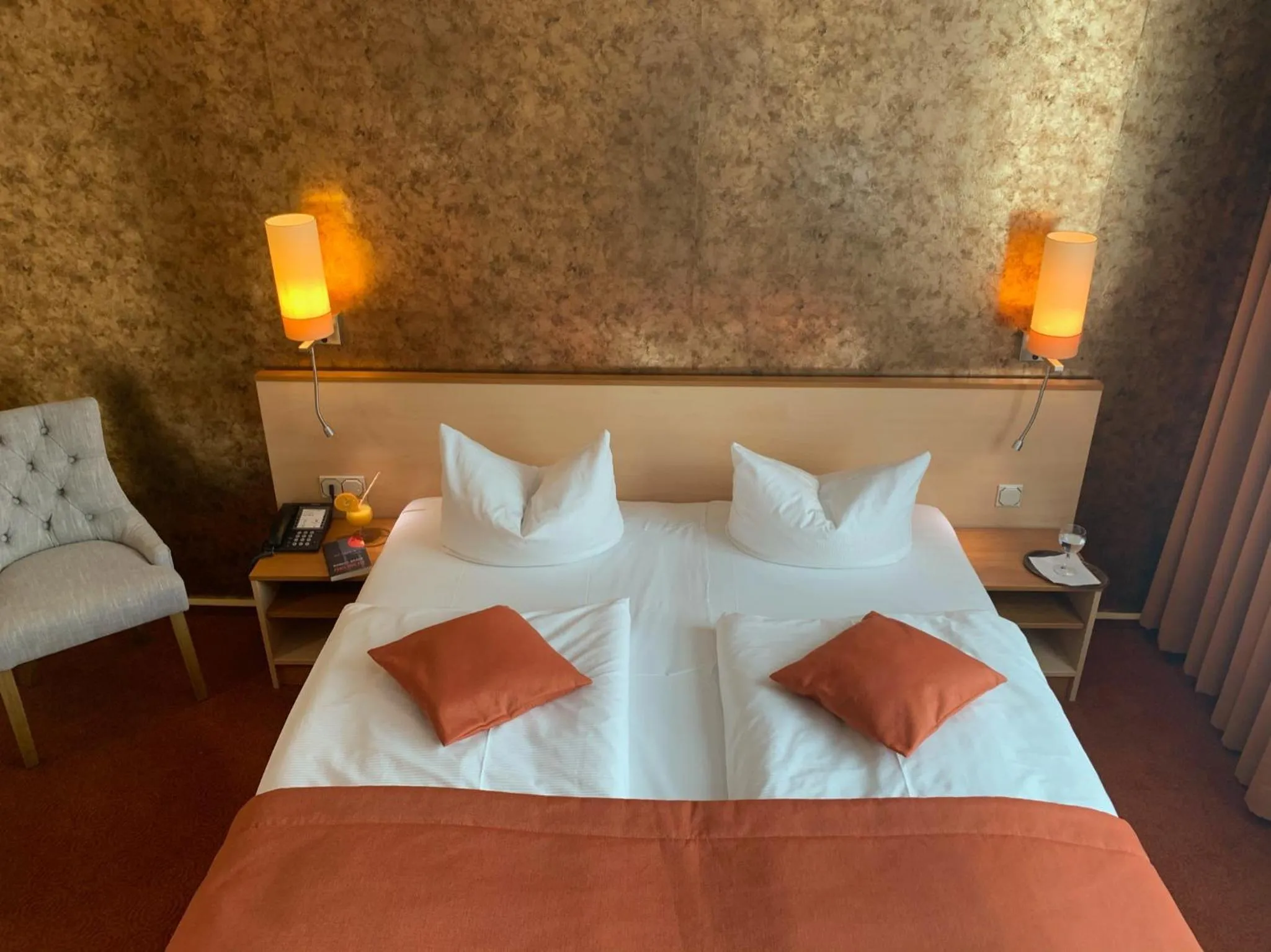 Photo of the whole room, Bed in Atrium Hotel Krüger