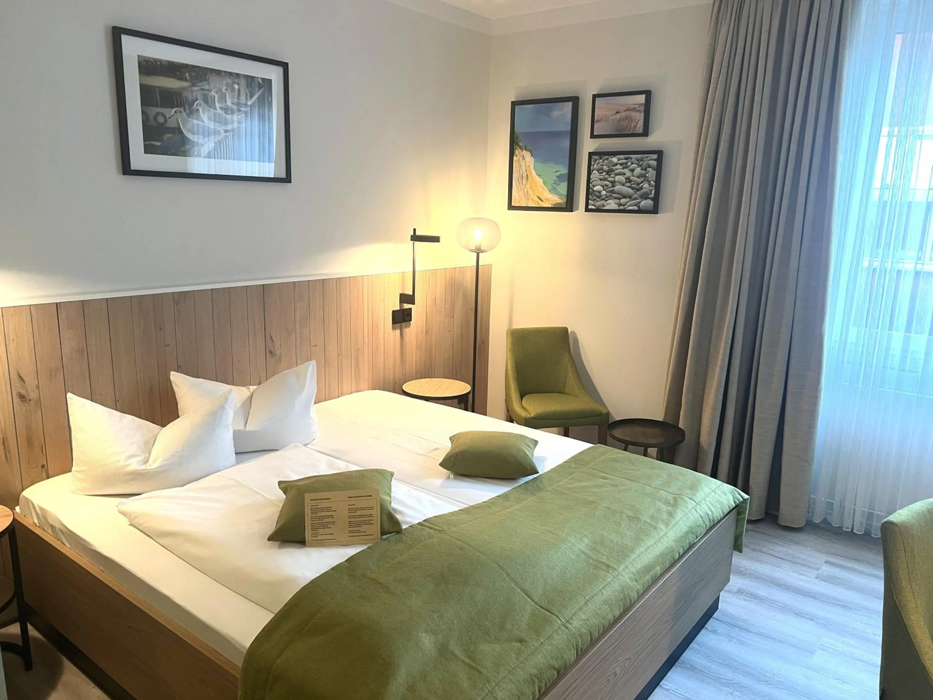 Photo of the whole room, Bed in Atrium Hotel Krüger